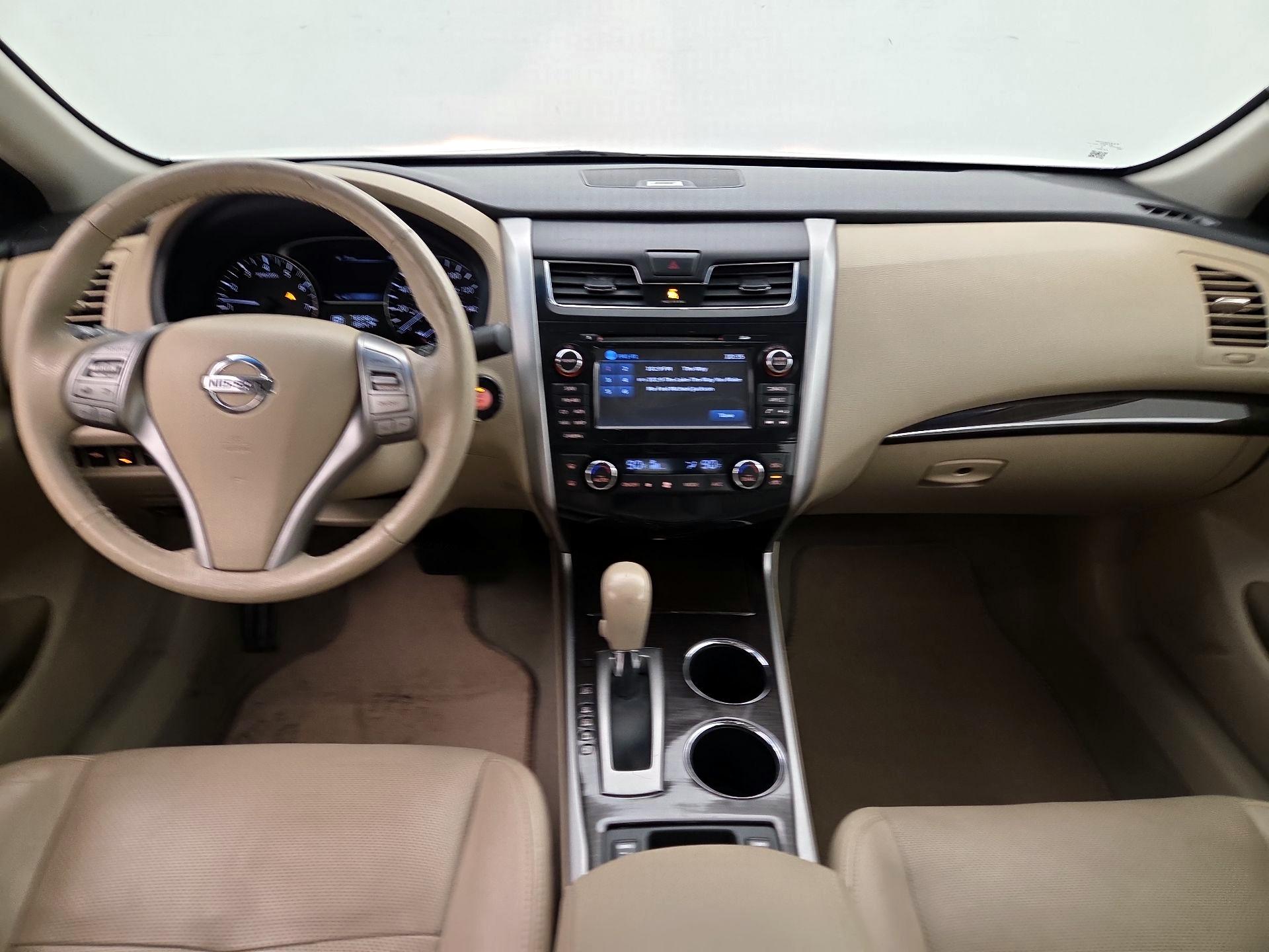 Thumbnail: 2014 Nissan Altima - 9