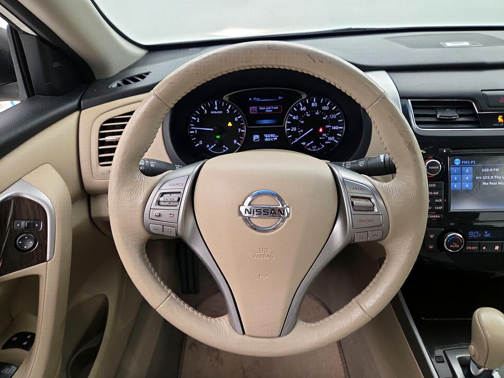 Thumbnail: 2014 Nissan Altima - 10