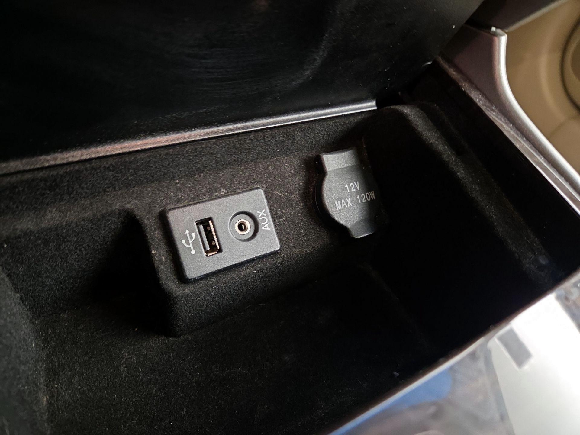 Thumbnail: 2014 Nissan Altima - 18