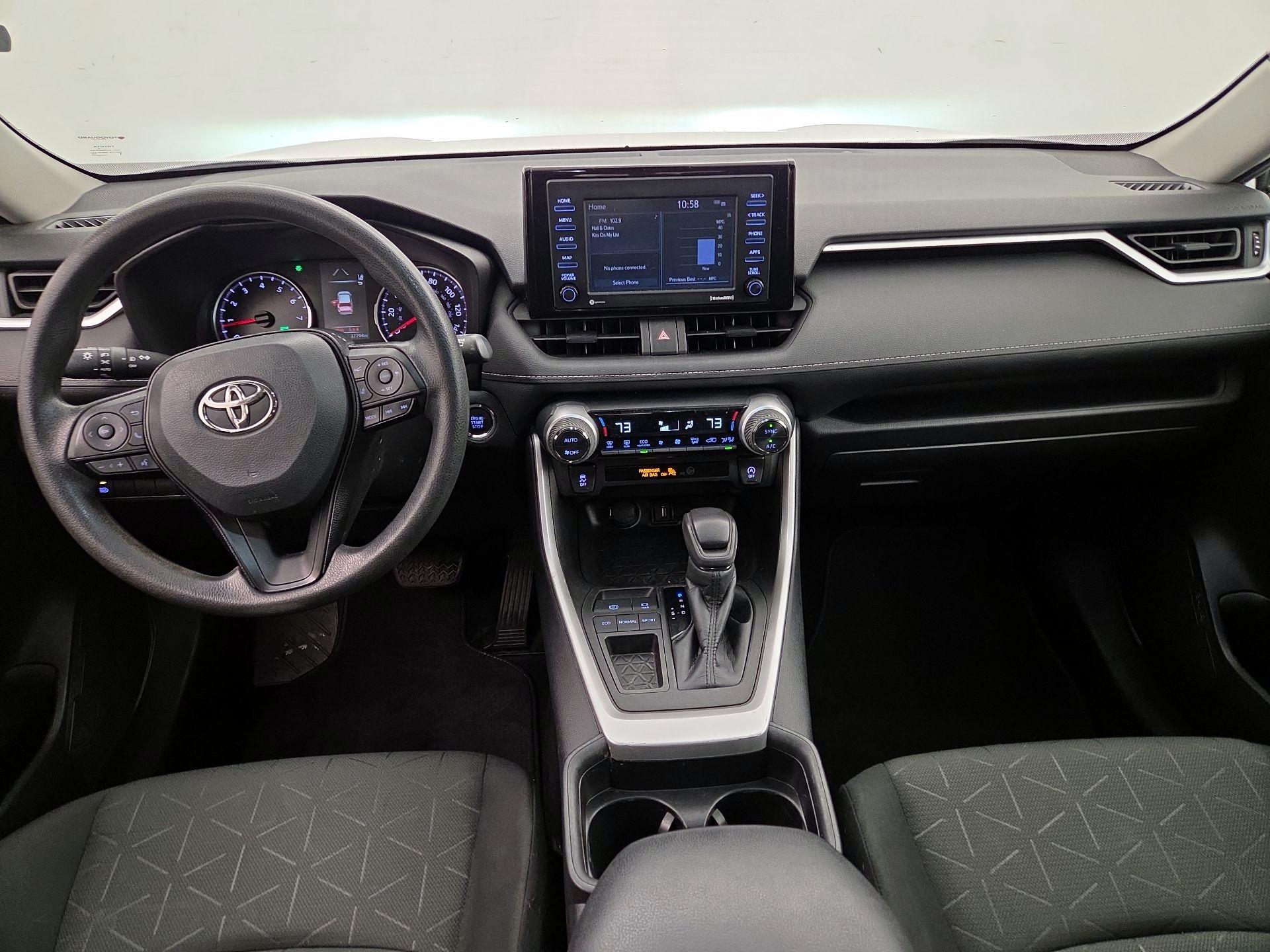 Thumbnail: 2021 Toyota RAV4 - 9
