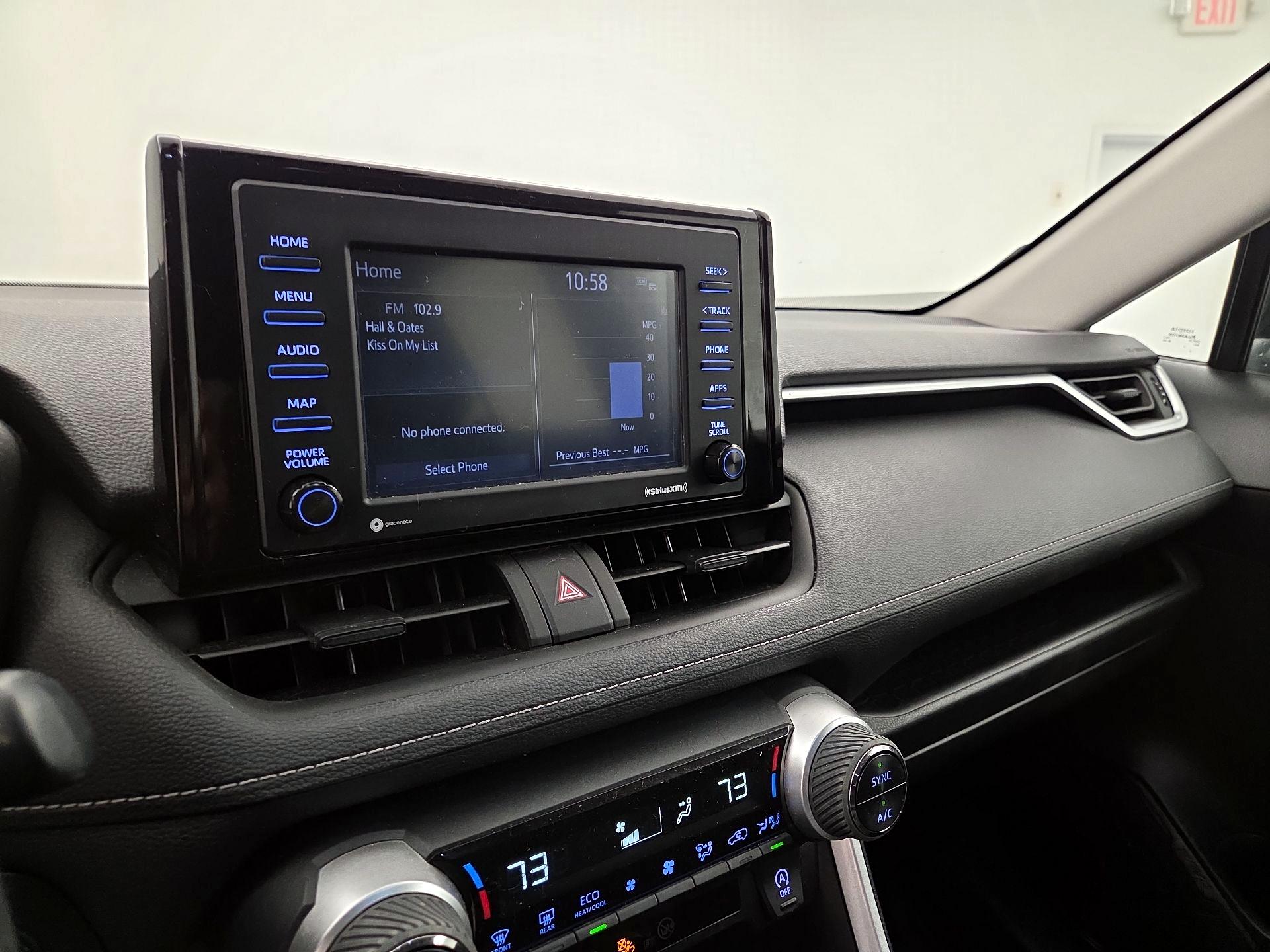 Thumbnail: 2021 Toyota RAV4 - 15