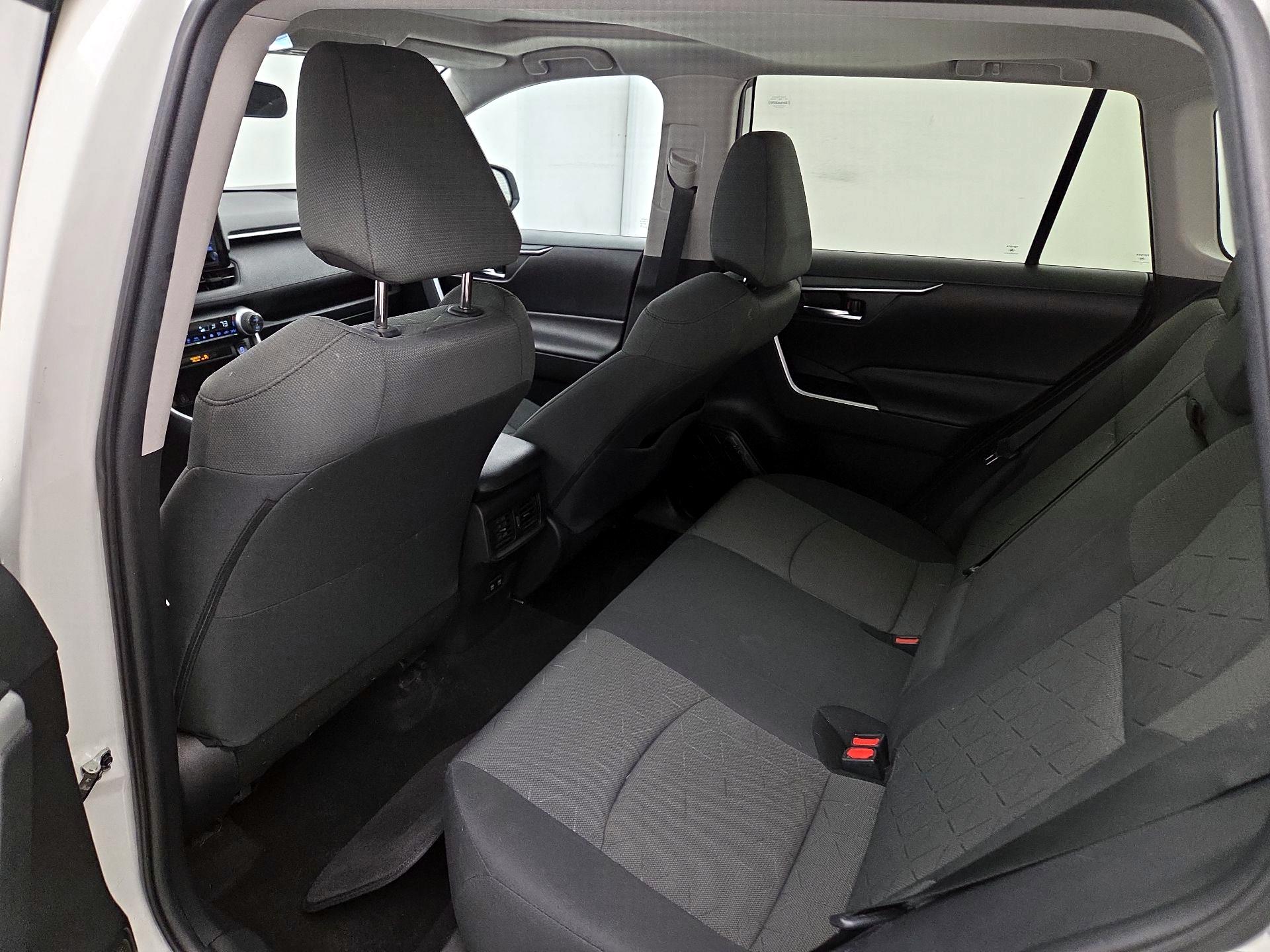 Thumbnail: 2021 Toyota RAV4 - 19