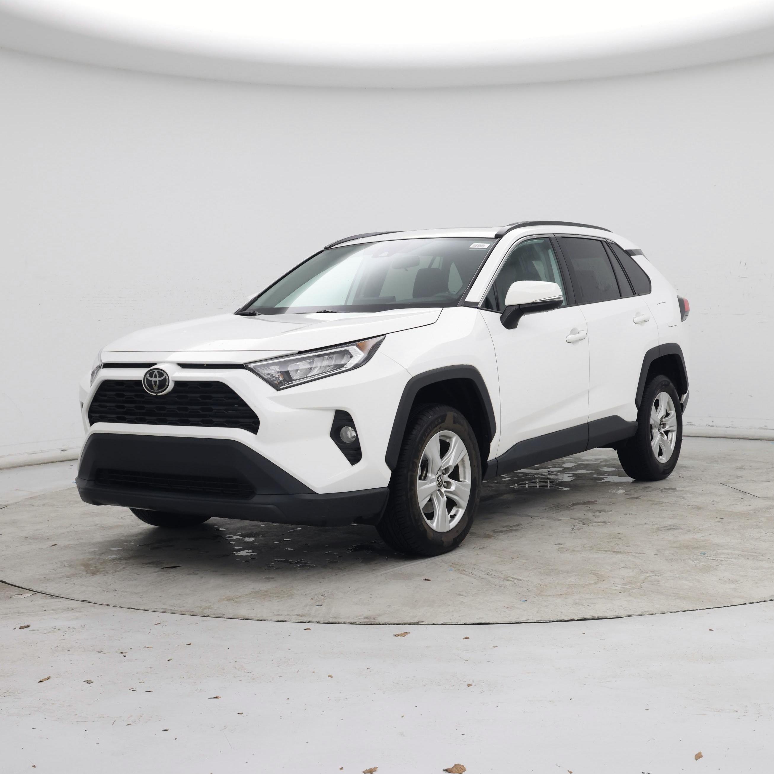Thumbnail: 2021 Toyota RAV4 - 4