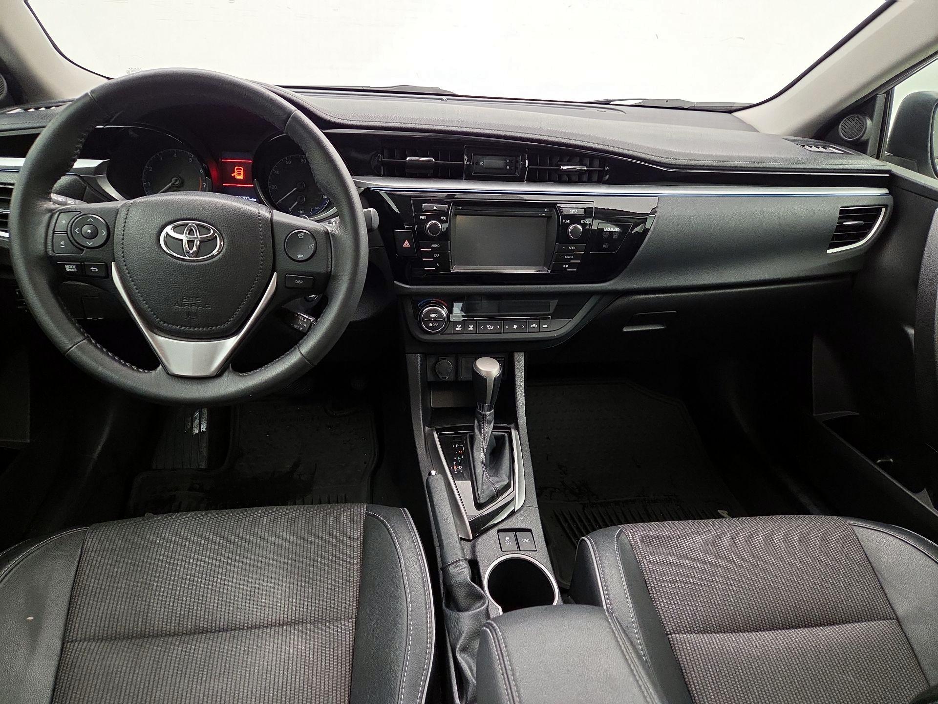 Thumbnail: 2015 Toyota Corolla - 9