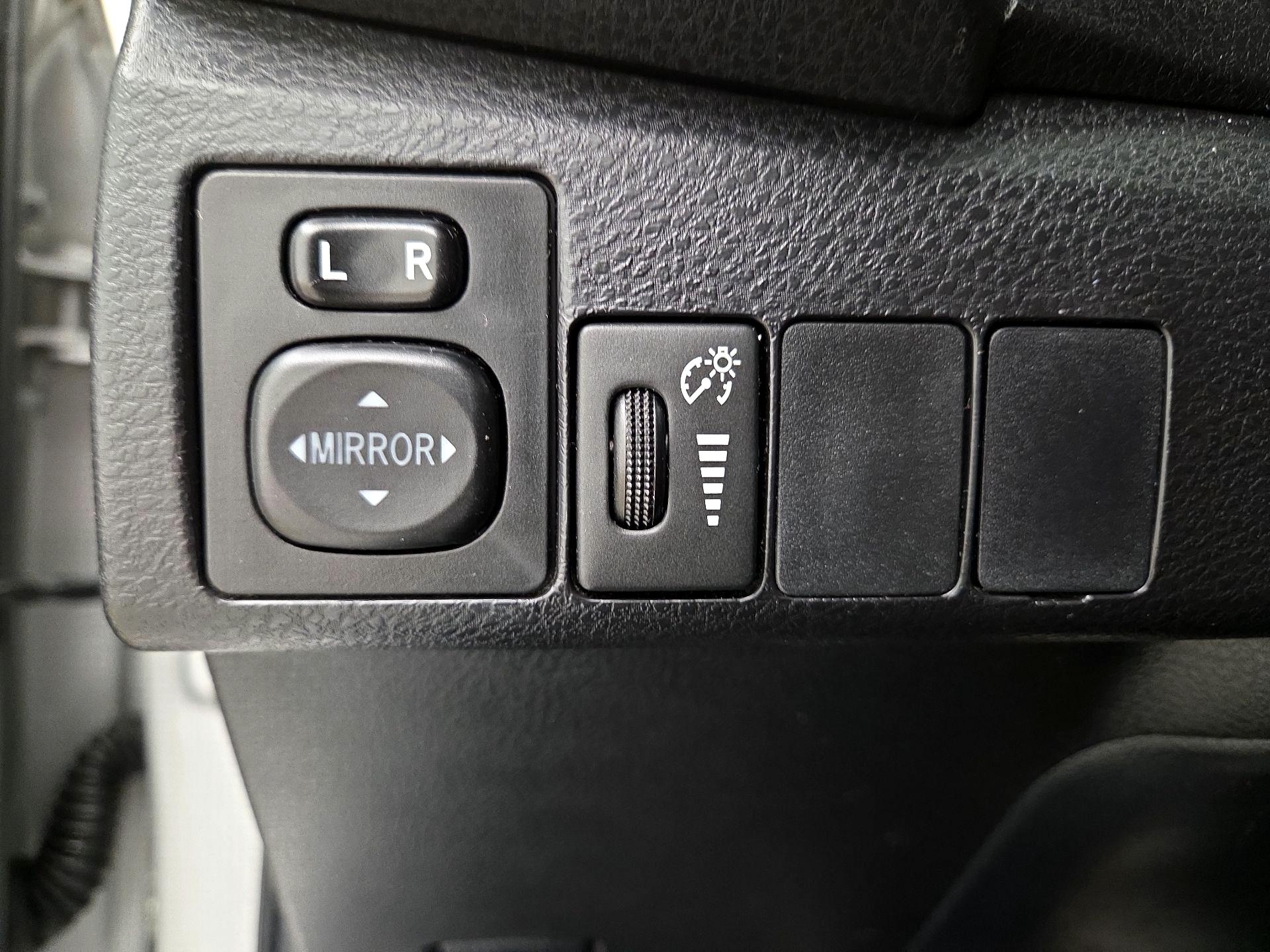 Thumbnail: 2015 Toyota Corolla - 14