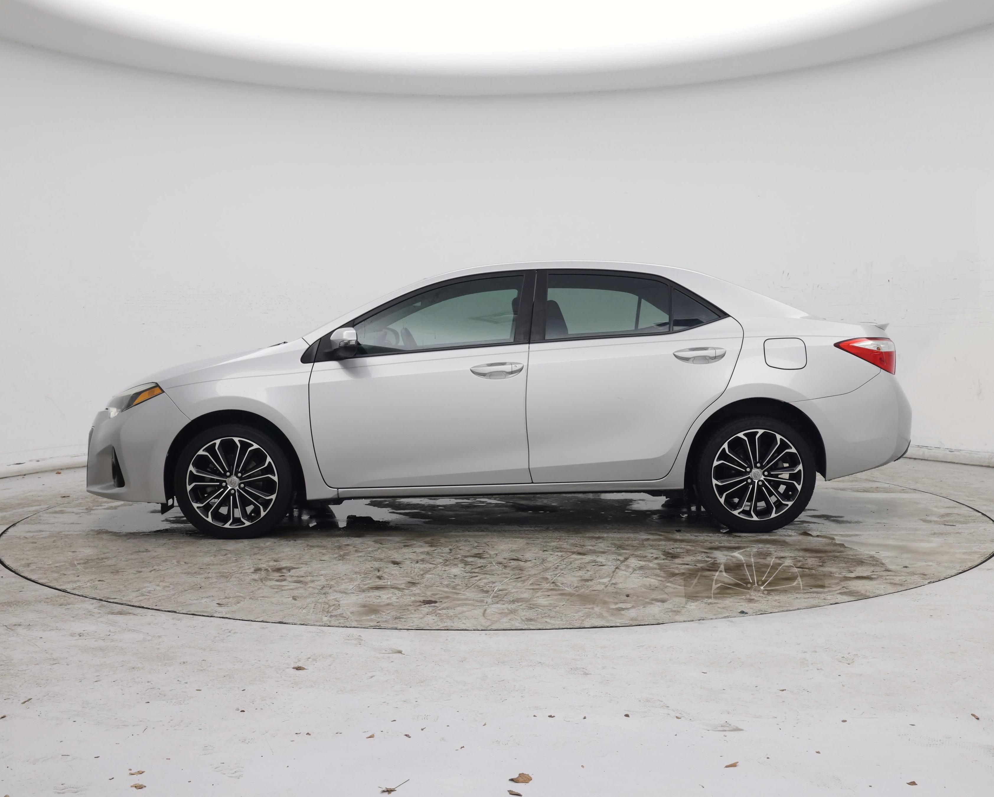 Thumbnail: 2015 Toyota Corolla - 3
