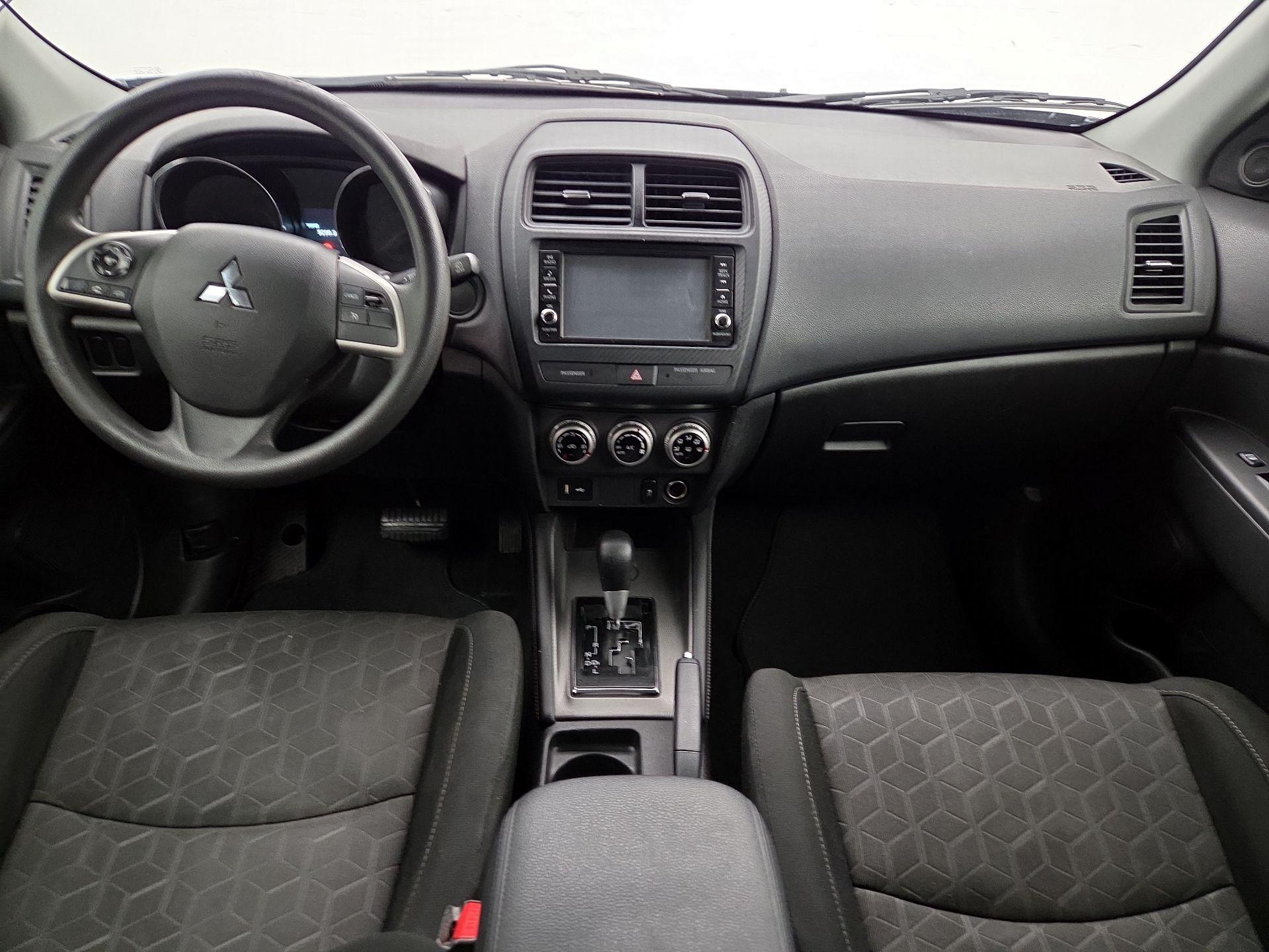 Thumbnail: 2021 Mitsubishi Outlander Sport - 9