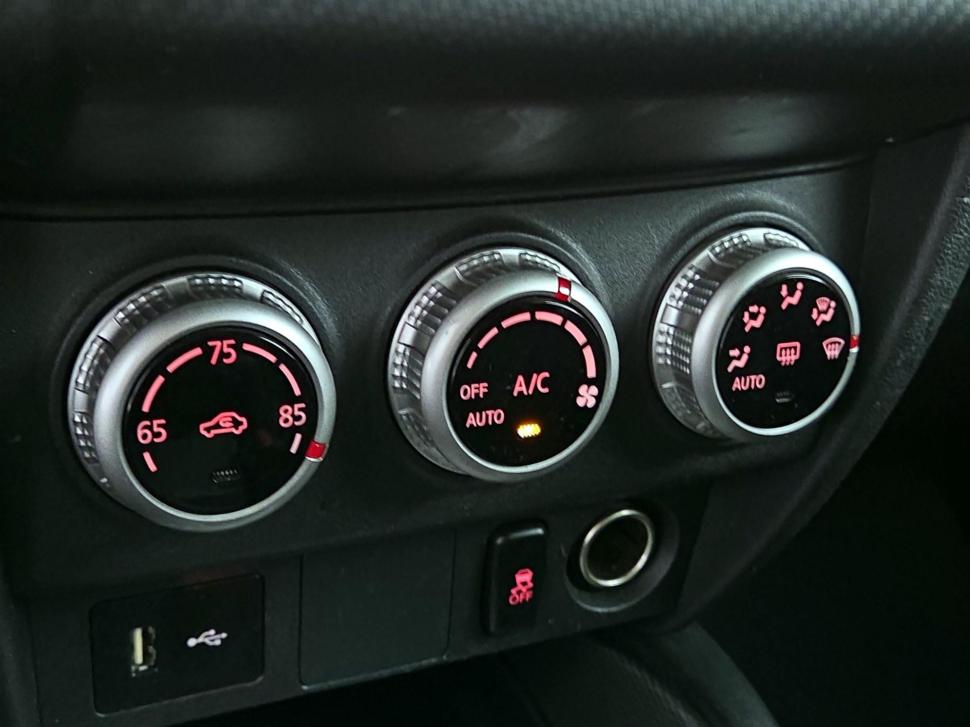 Thumbnail: 2021 Mitsubishi Outlander Sport - 16