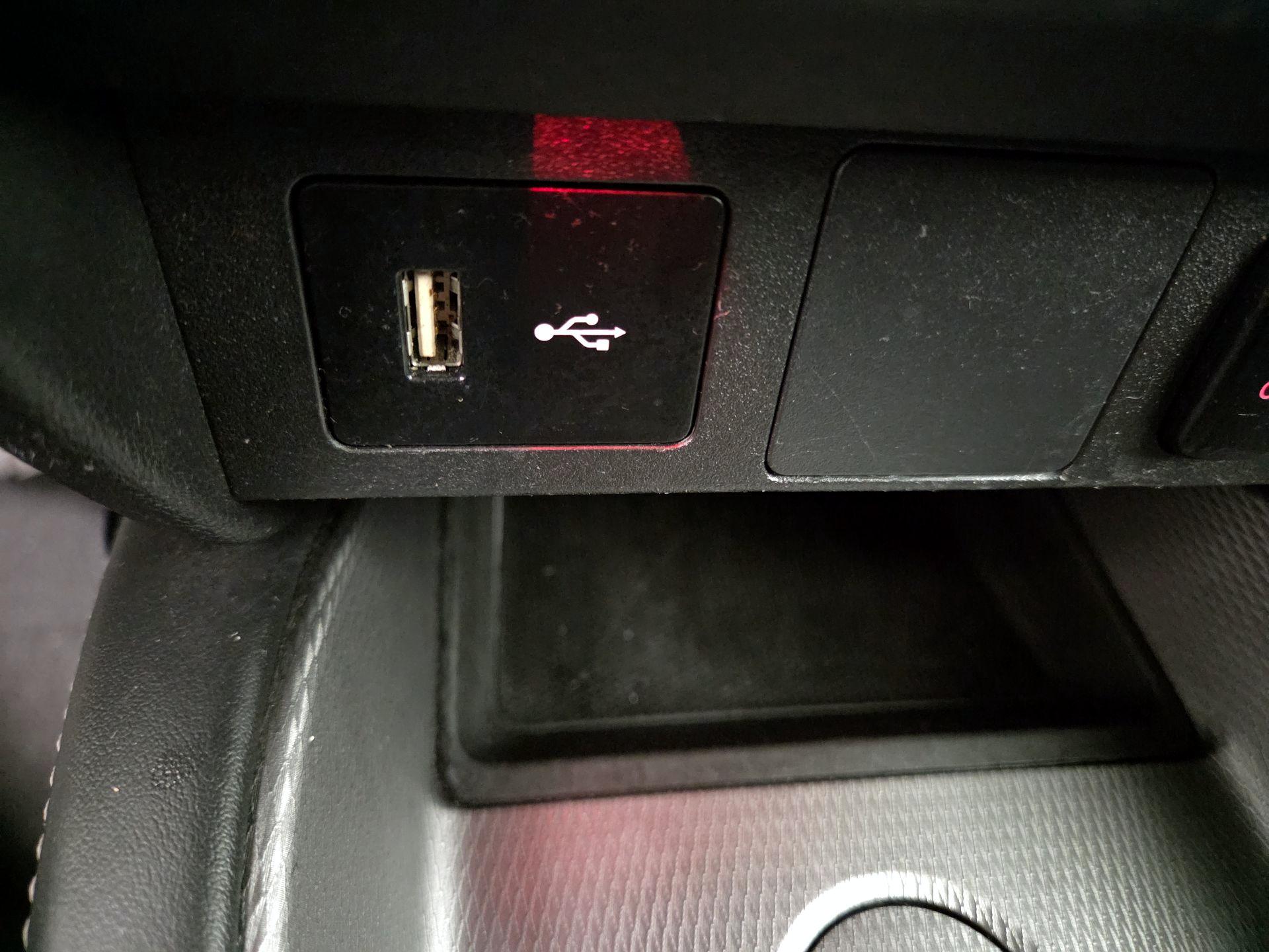 Thumbnail: 2021 Mitsubishi Outlander Sport - 18