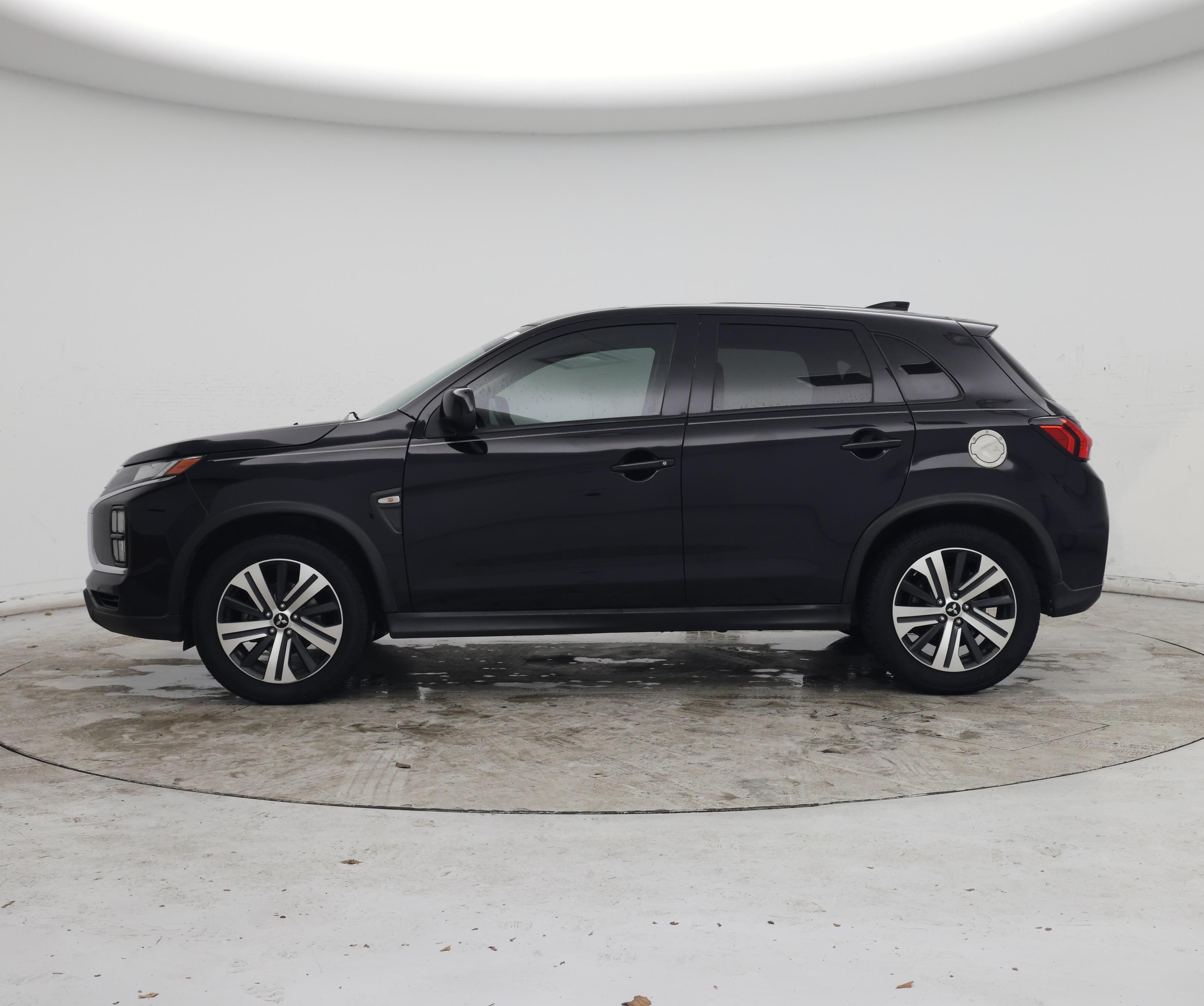 Thumbnail: 2021 Mitsubishi Outlander Sport - 3
