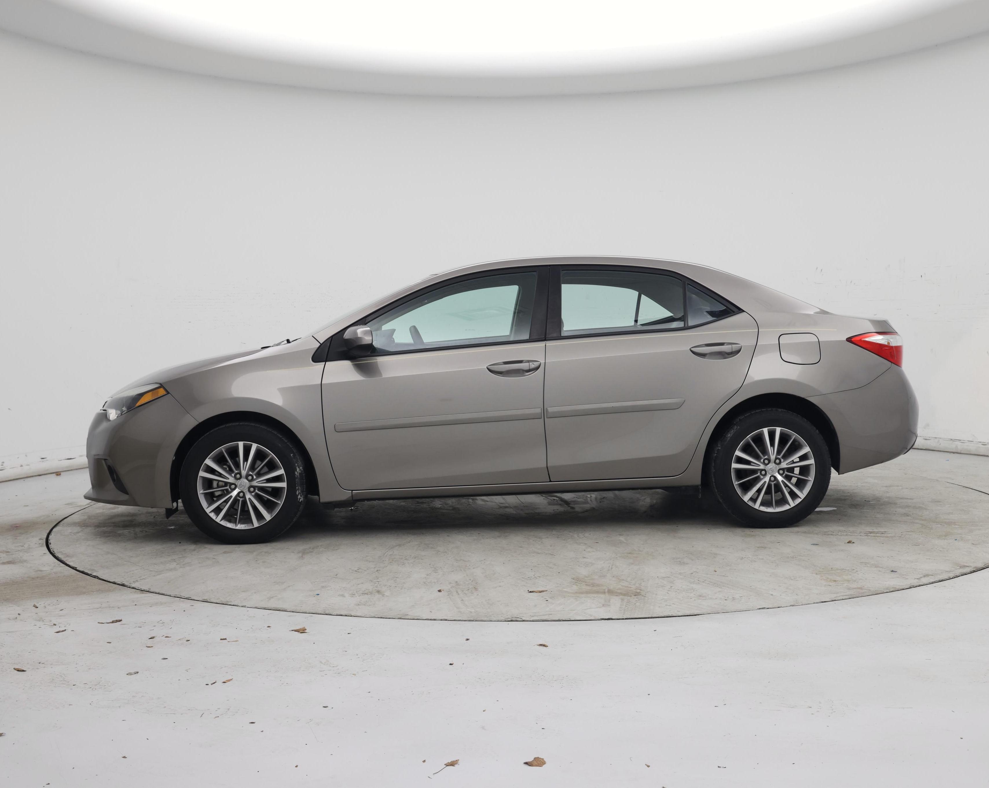 Thumbnail: 2014 Toyota Corolla - 3