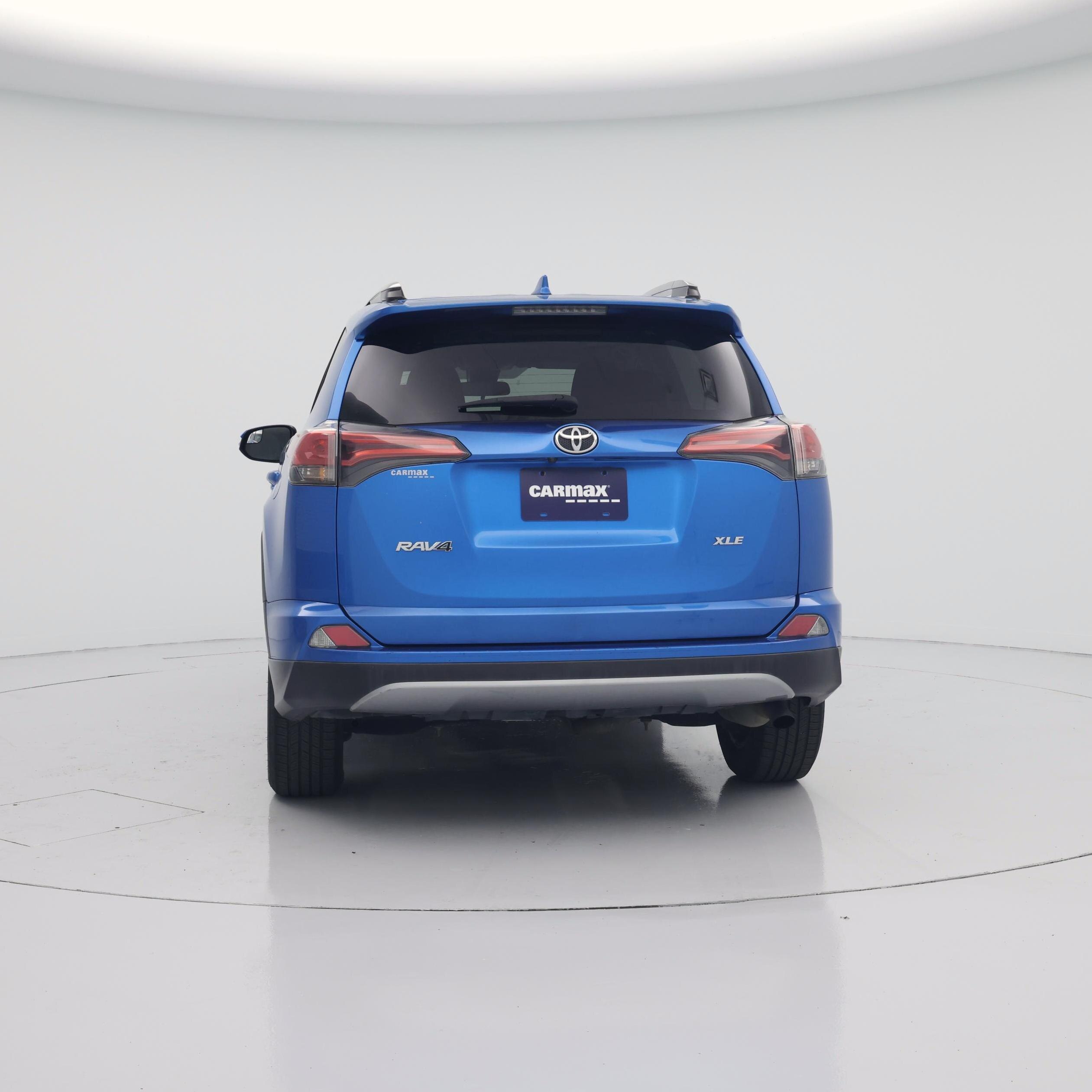 Thumbnail: 2017 Toyota RAV4 - 6