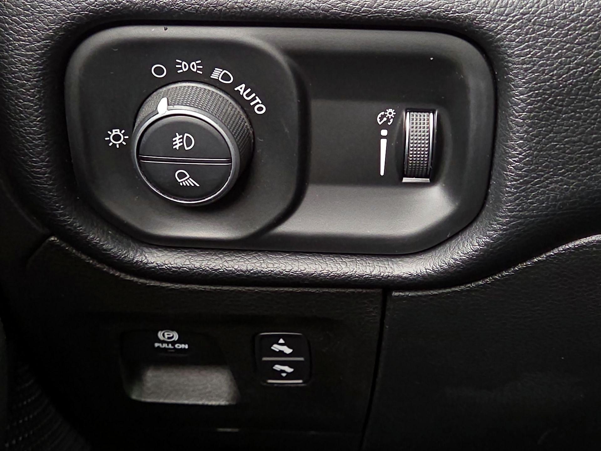 Thumbnail: 2021 RAM 1500 - 13