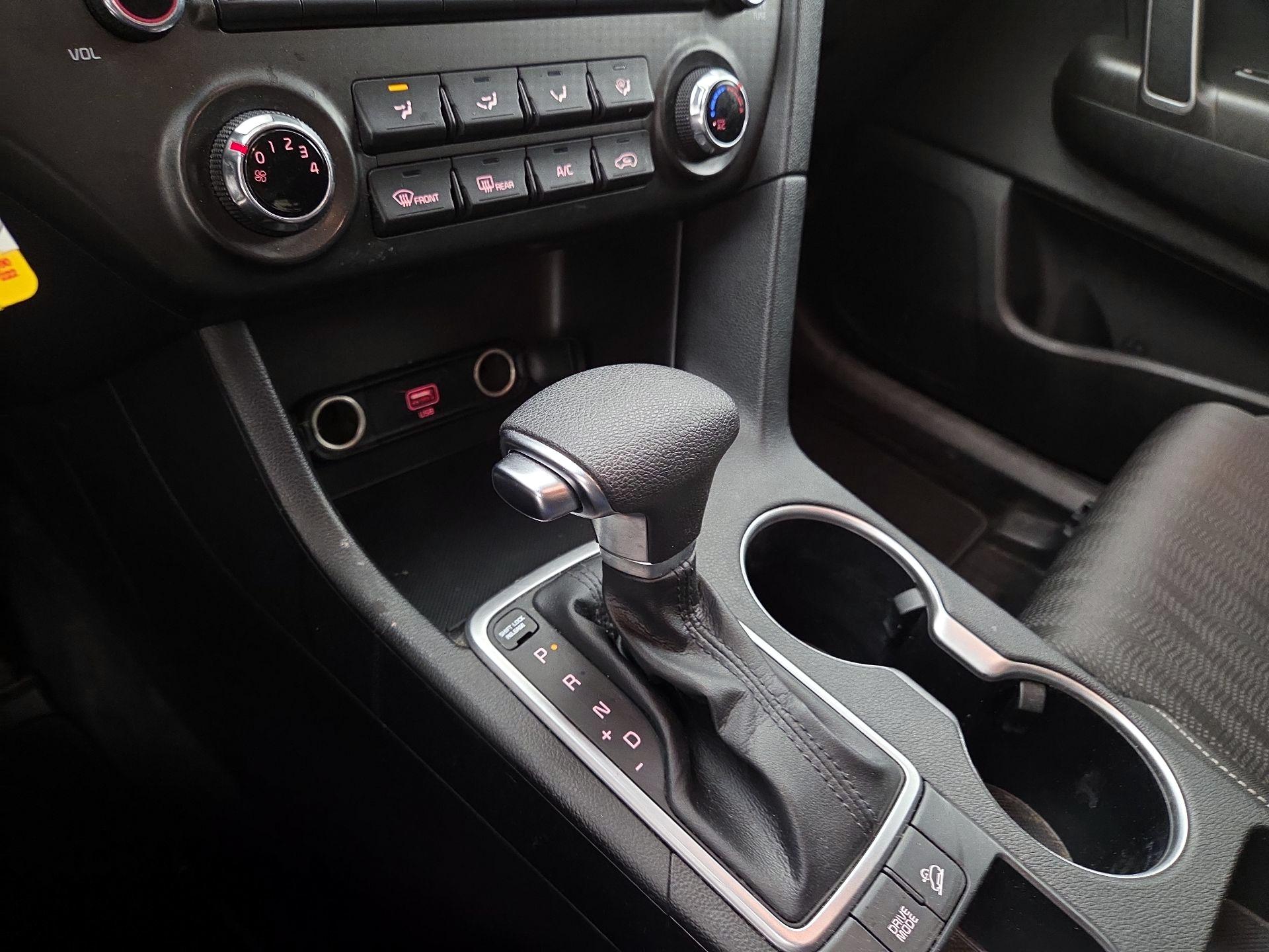 Thumbnail: 2020 Kia Sportage - 17