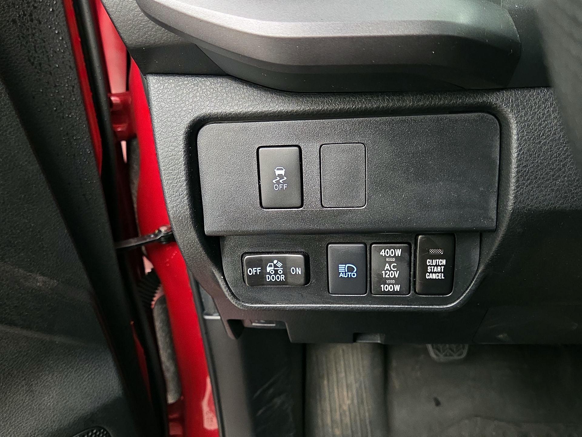 Thumbnail: 2022 Toyota Tacoma - 13