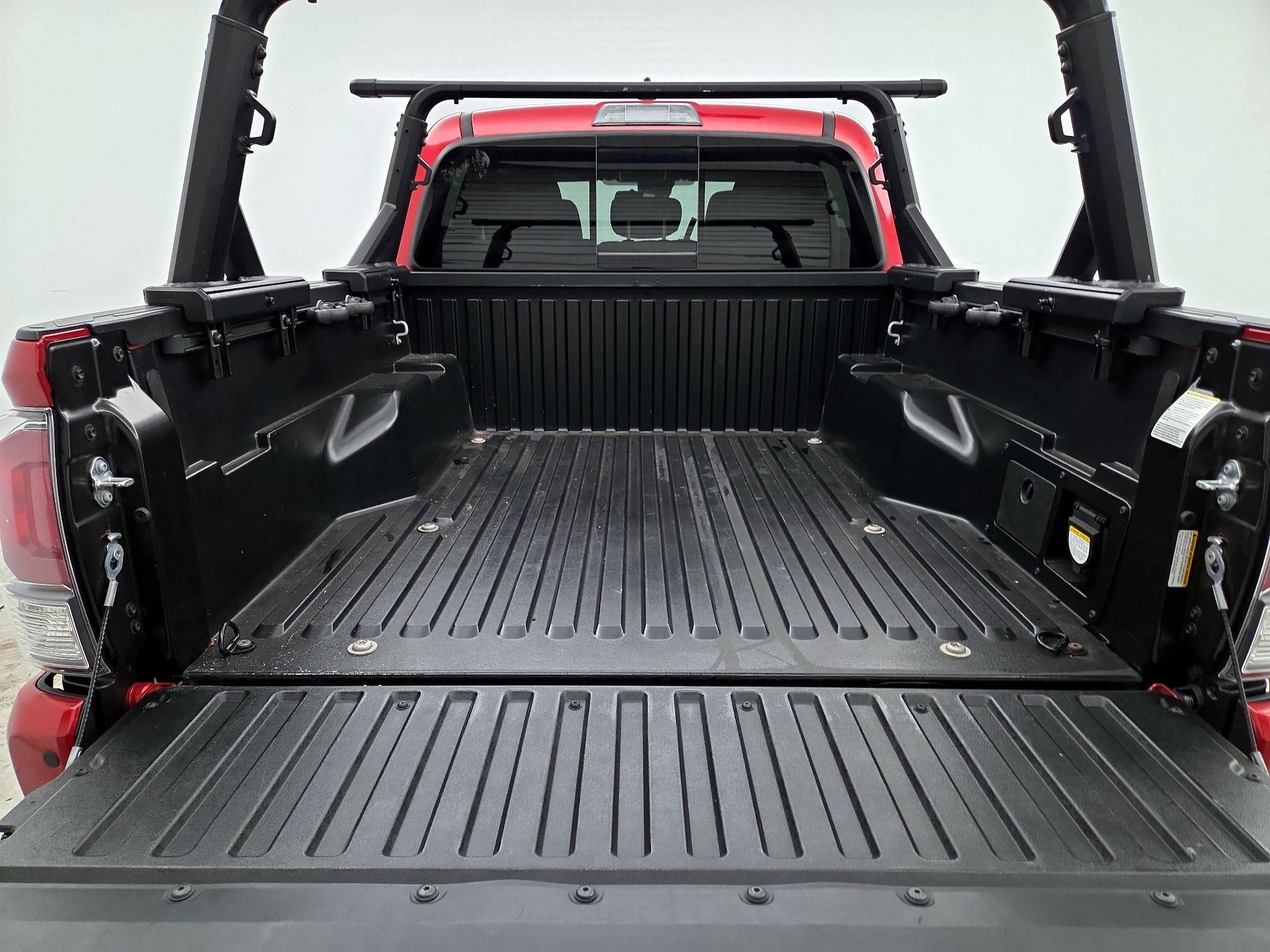 Thumbnail: 2022 Toyota Tacoma - 20