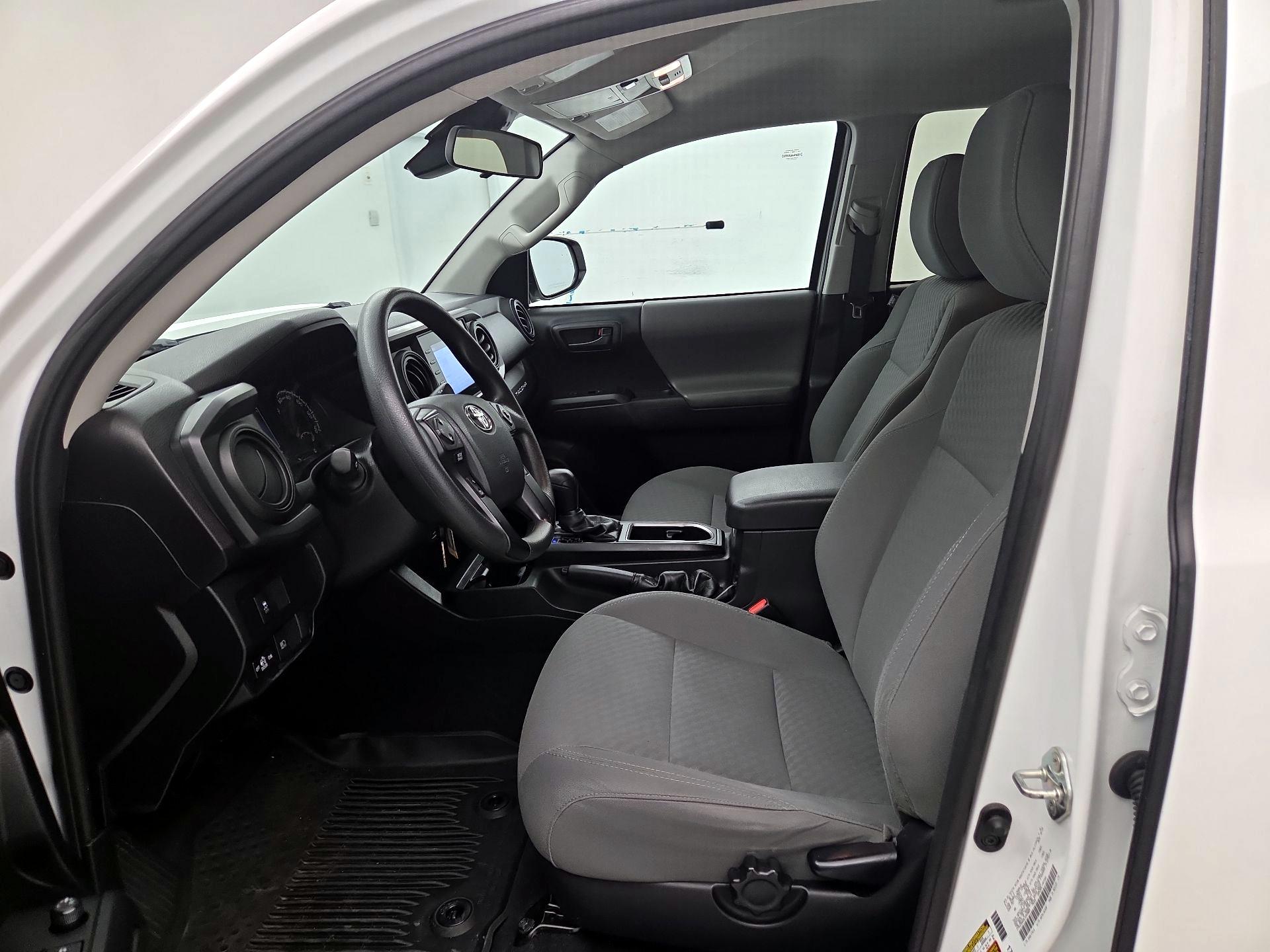 Thumbnail: 2020 Toyota Tacoma - 11