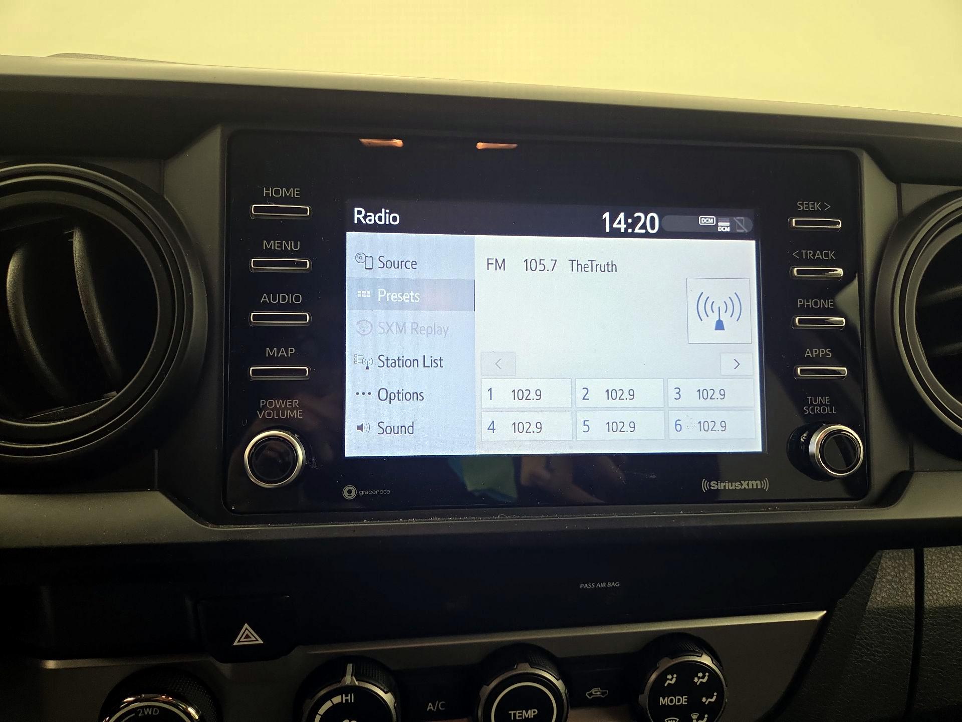 Thumbnail: 2020 Toyota Tacoma - 15