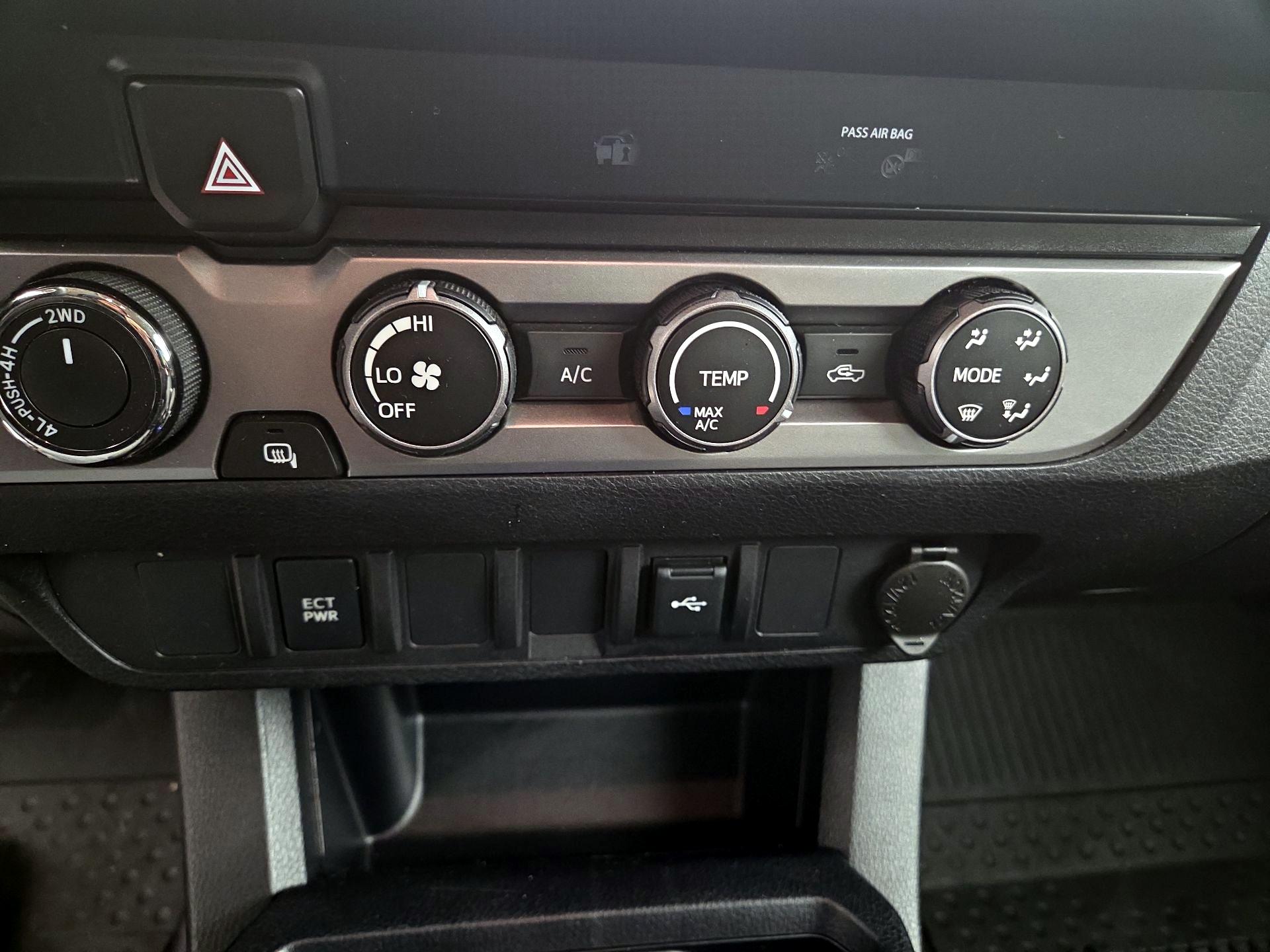 Thumbnail: 2020 Toyota Tacoma - 16