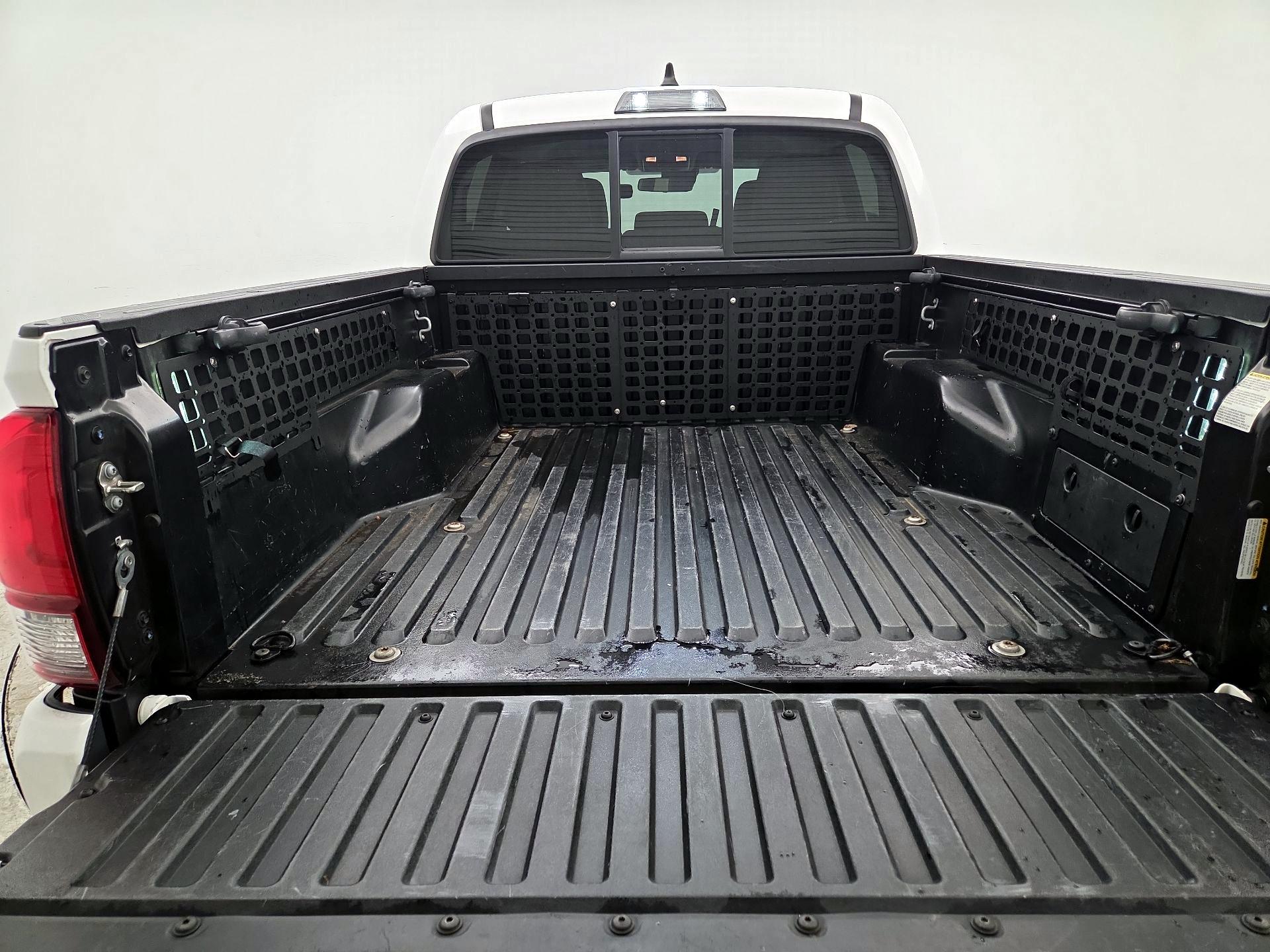 Thumbnail: 2020 Toyota Tacoma - 20