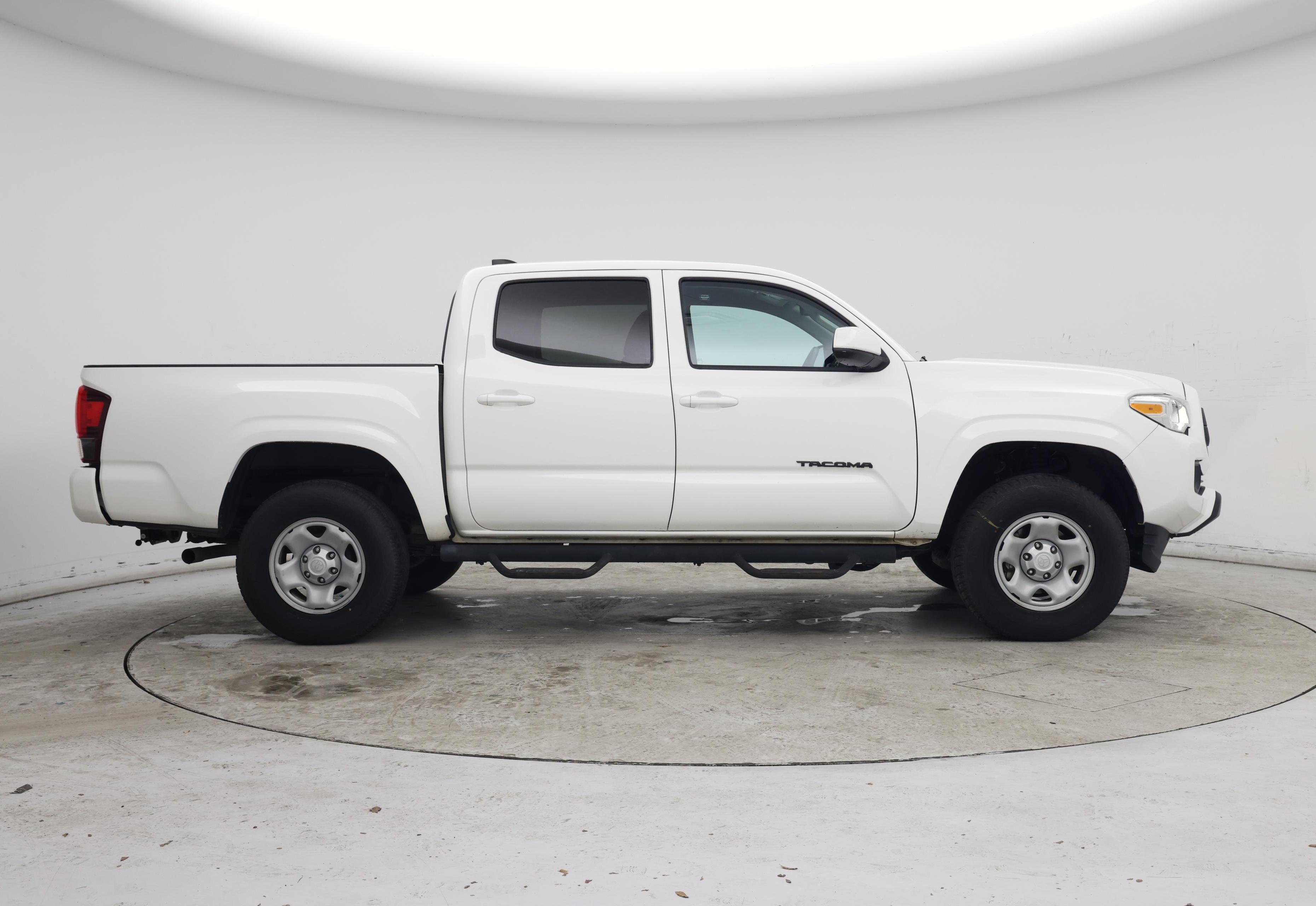 Thumbnail: 2020 Toyota Tacoma - 7