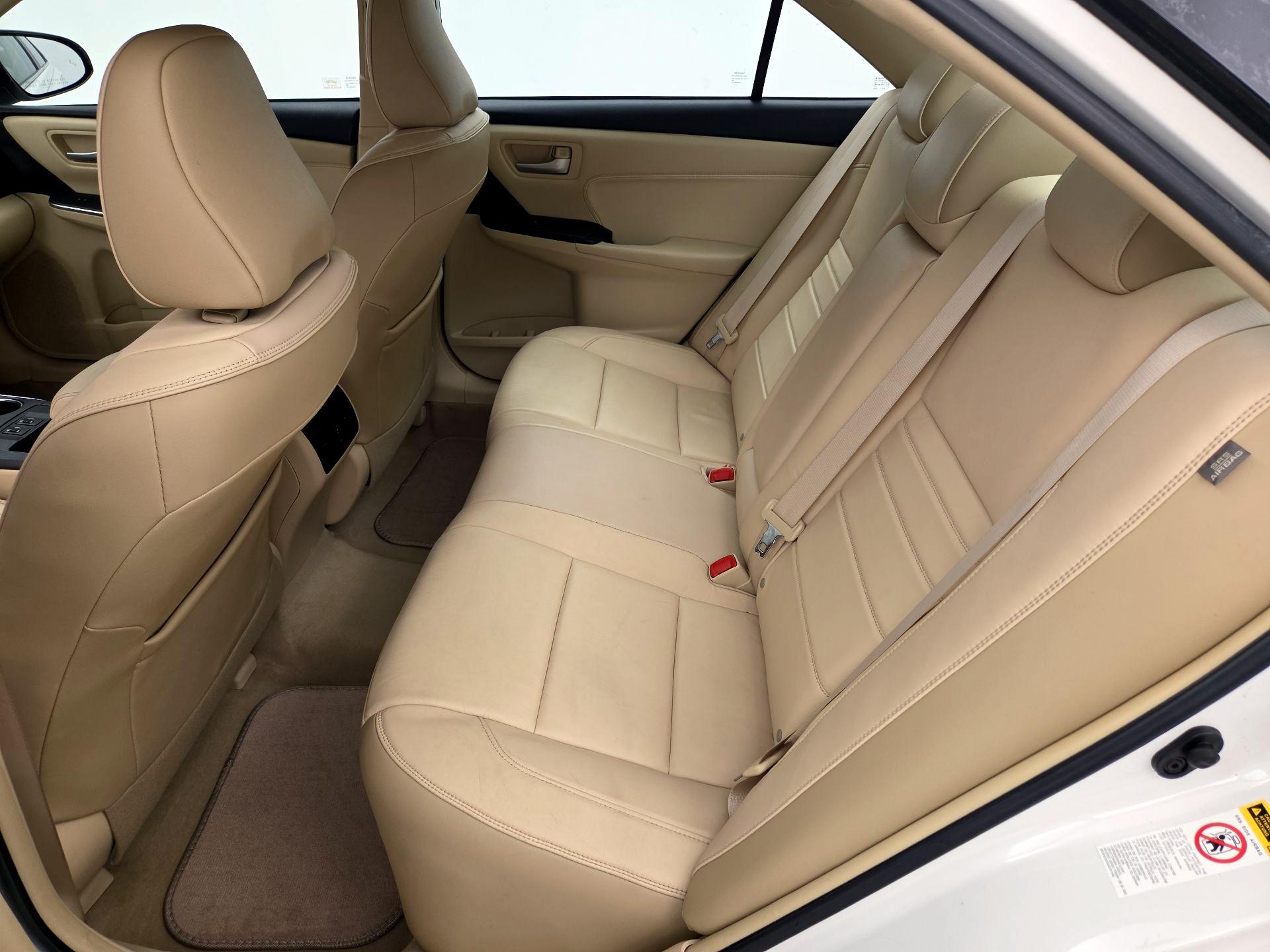 Thumbnail: 2015 Toyota Camry - 20