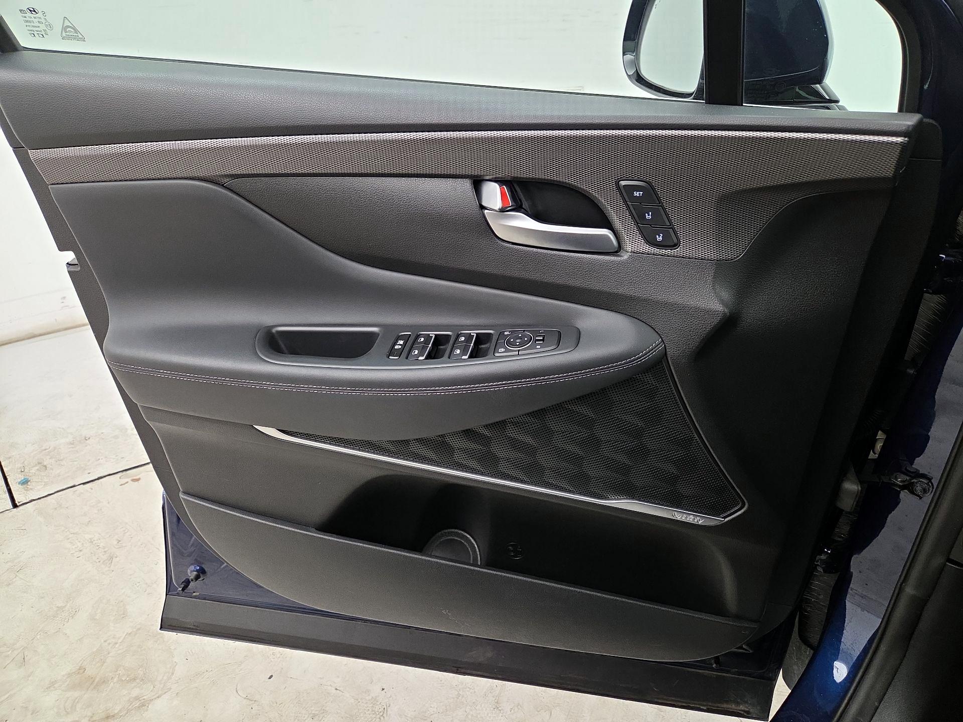 Thumbnail: 2020 Hyundai Santa Fe - 12