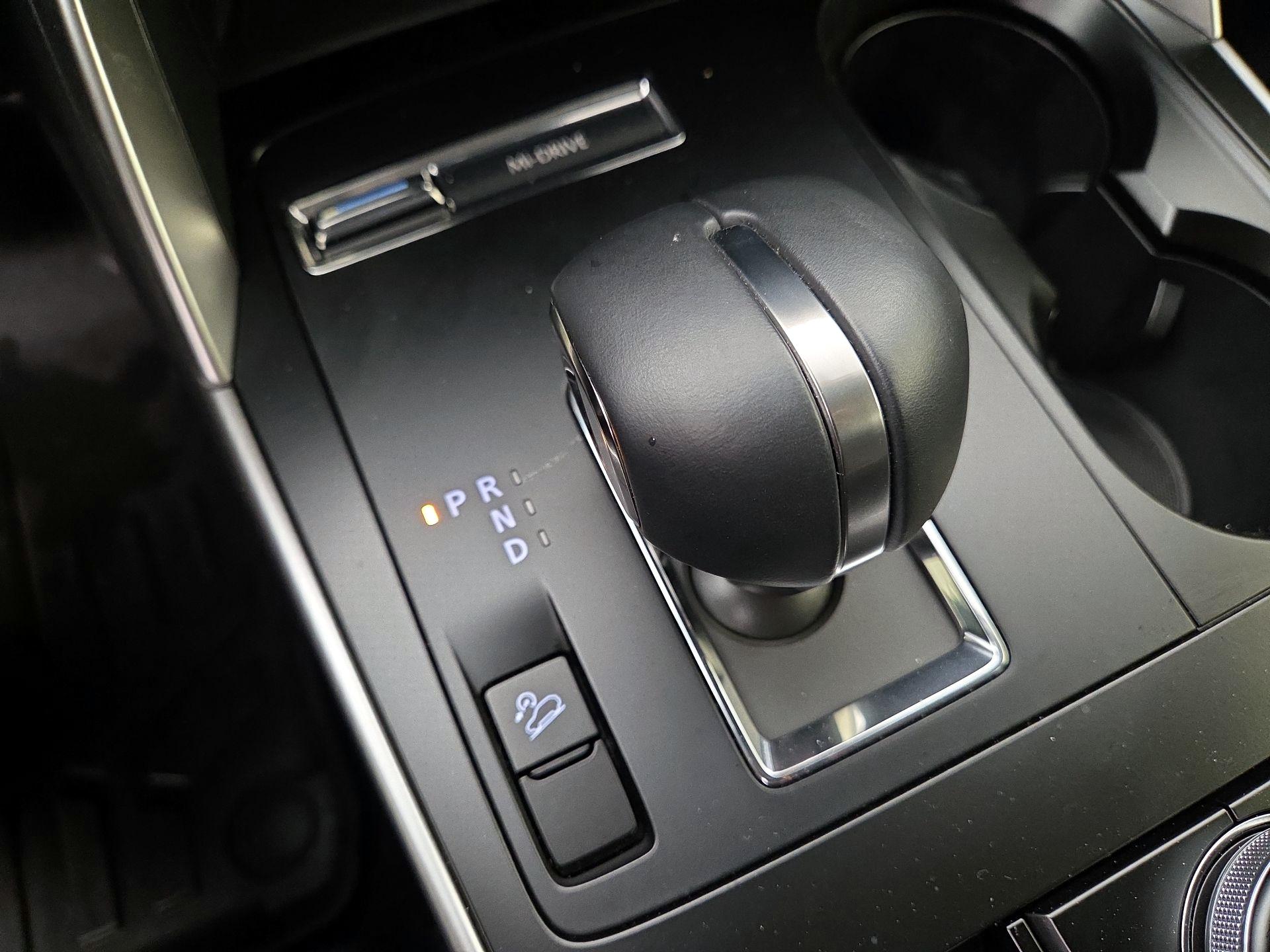 Thumbnail: 2025 Mazda CX-90 - 17