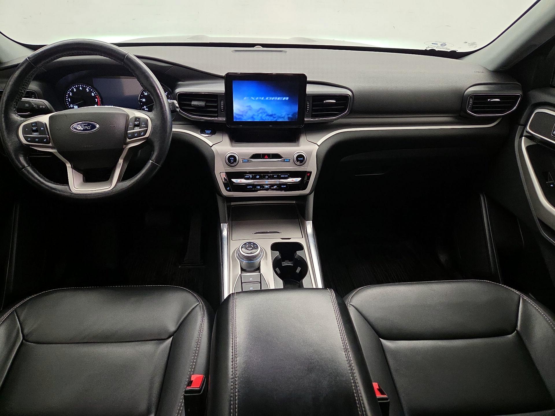 Thumbnail: 2022 Ford Explorer - 9