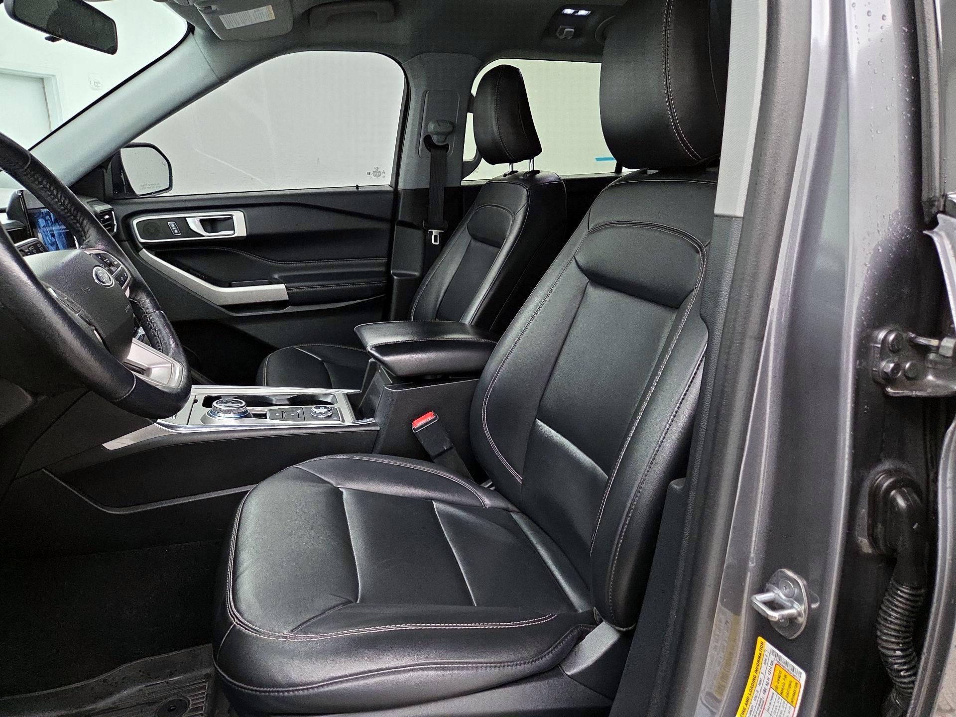 Thumbnail: 2022 Ford Explorer - 11