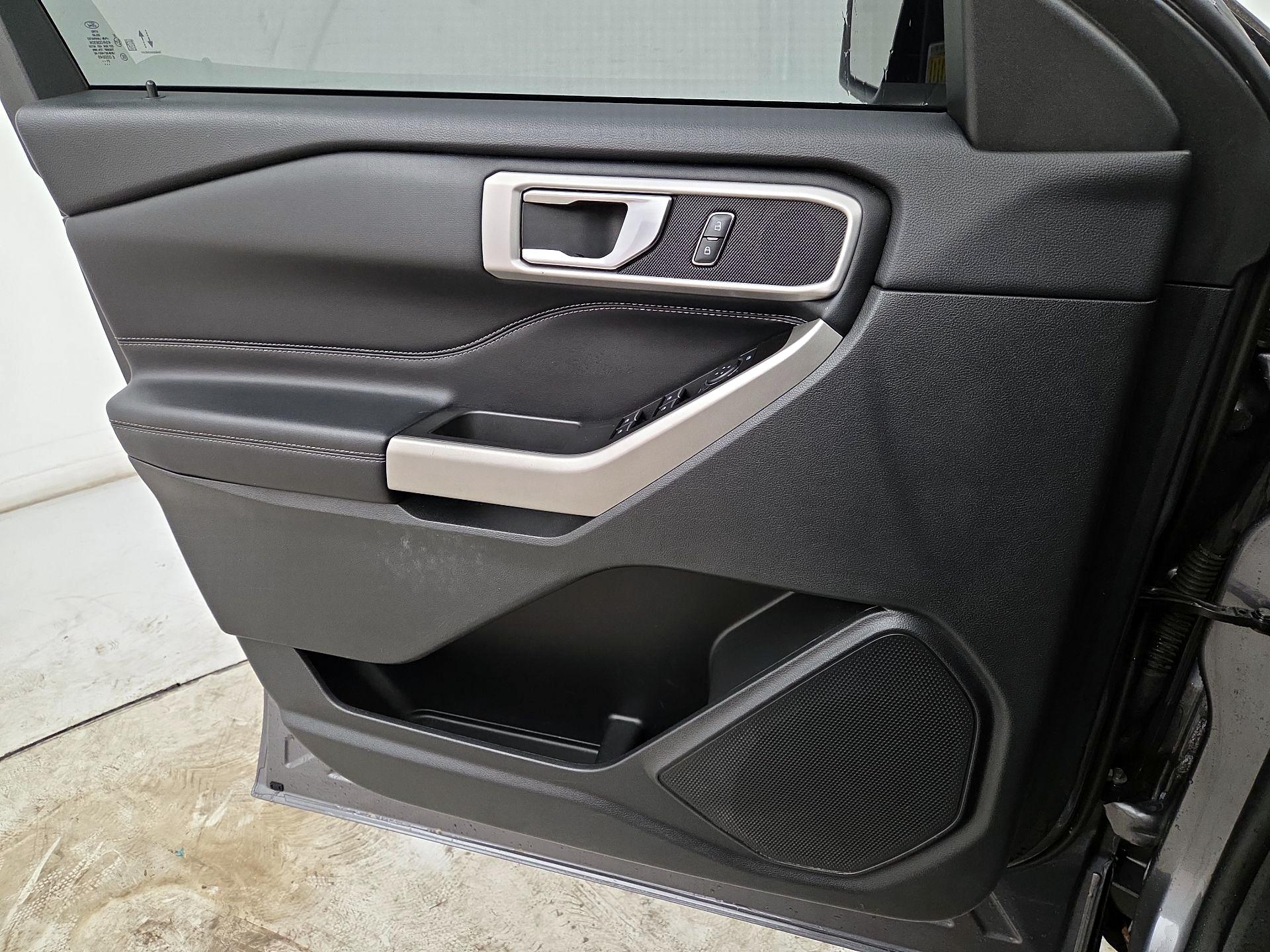 Thumbnail: 2022 Ford Explorer - 12