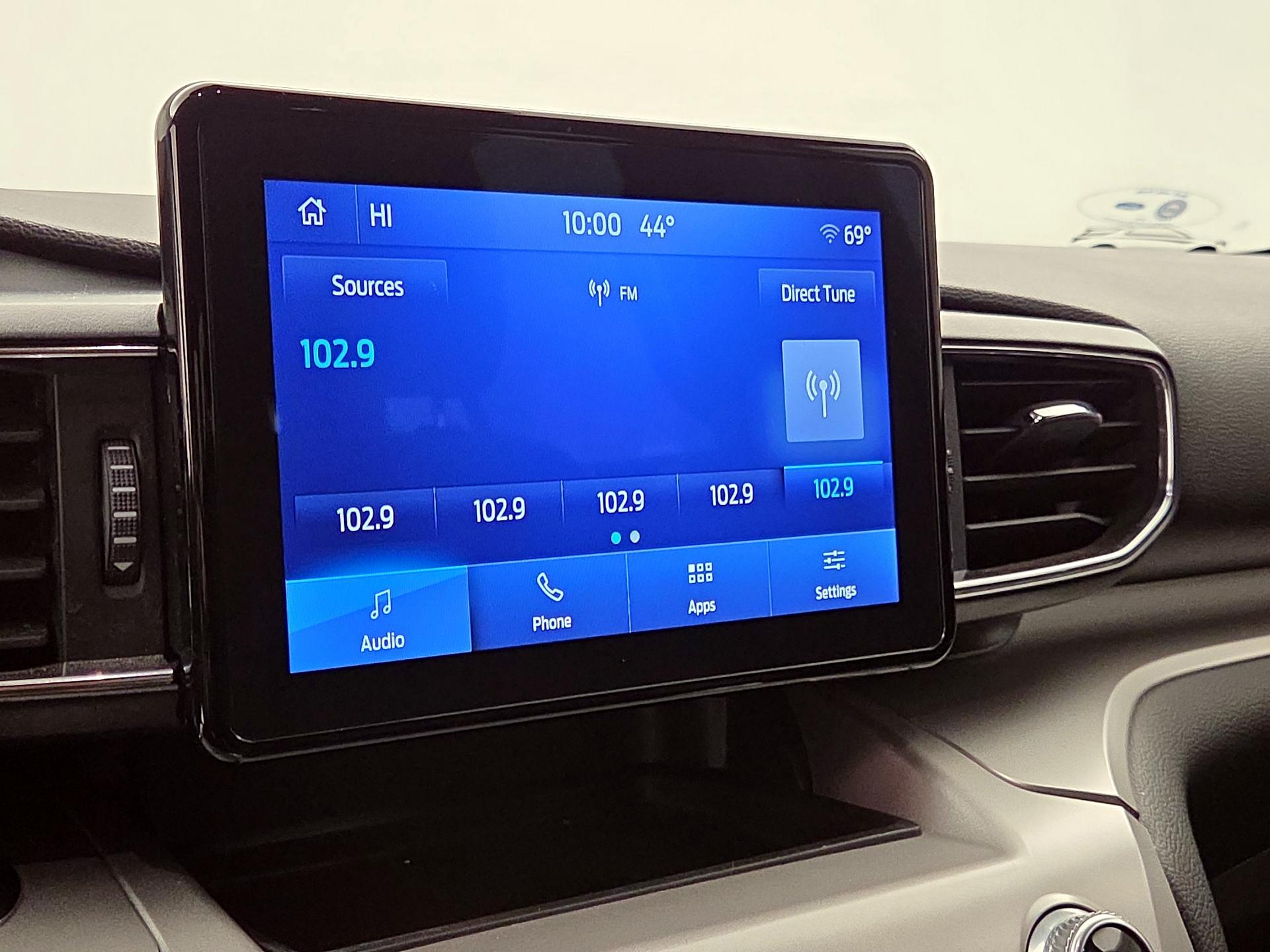 Thumbnail: 2022 Ford Explorer - 15