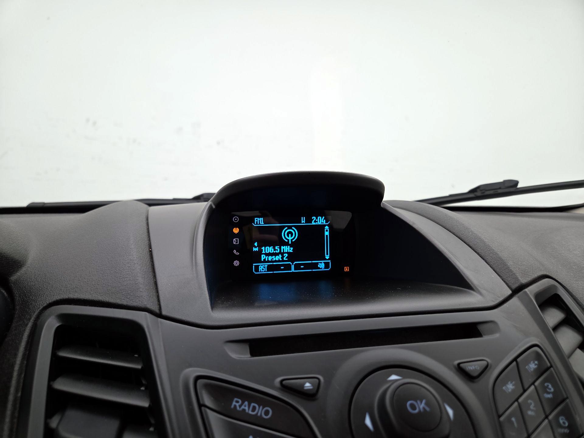 Thumbnail: 2015 Ford Fiesta - 14