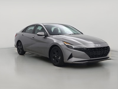 2023 Hyundai Elantra SE