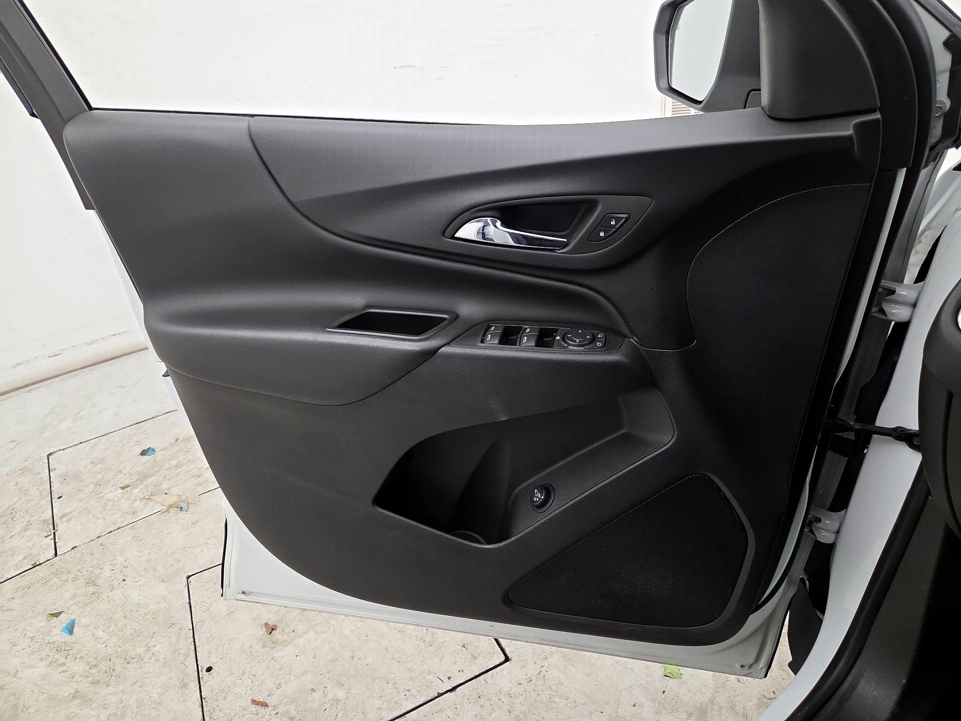 Thumbnail: 2023 Chevrolet Equinox - 12