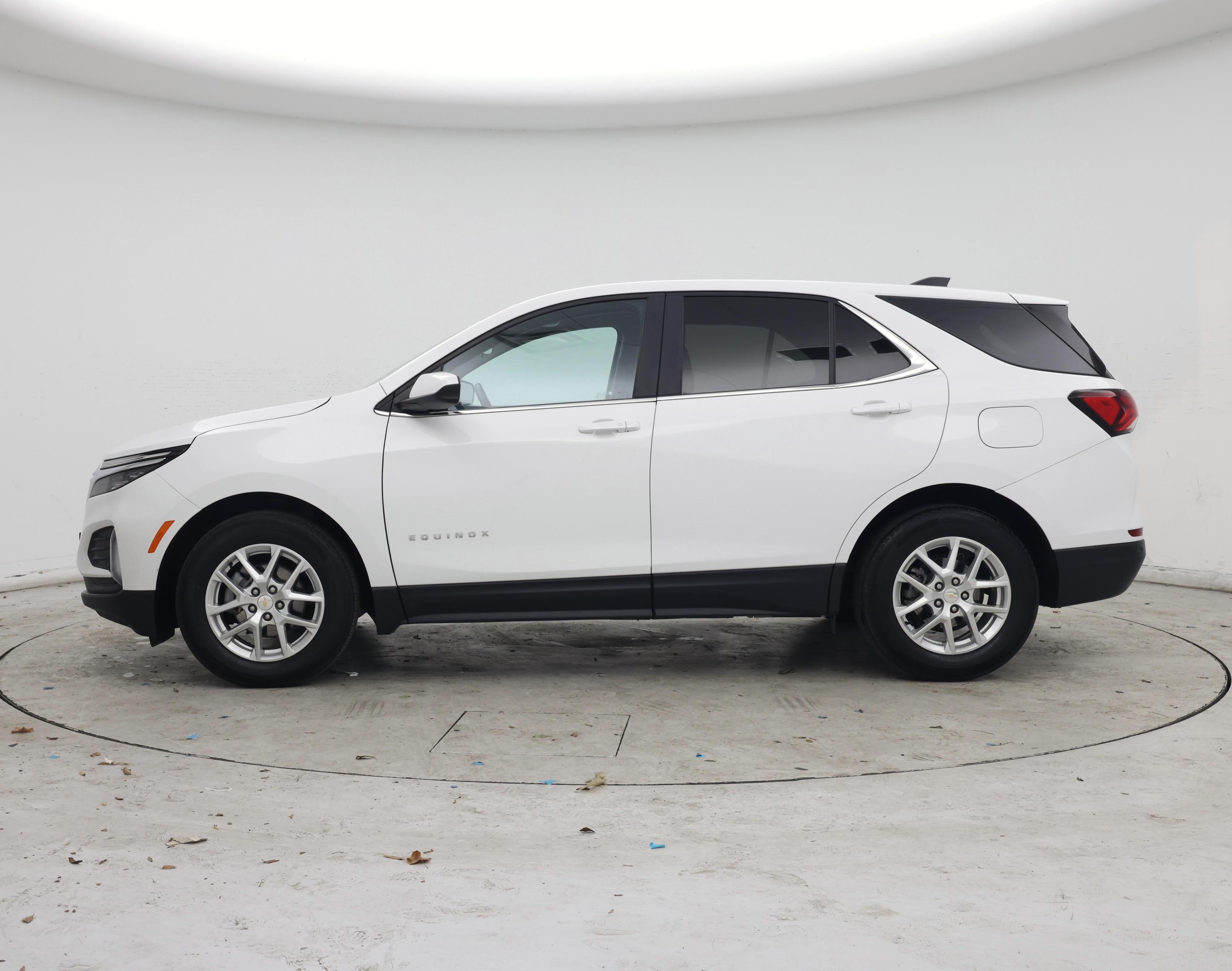 Thumbnail: 2023 Chevrolet Equinox - 3