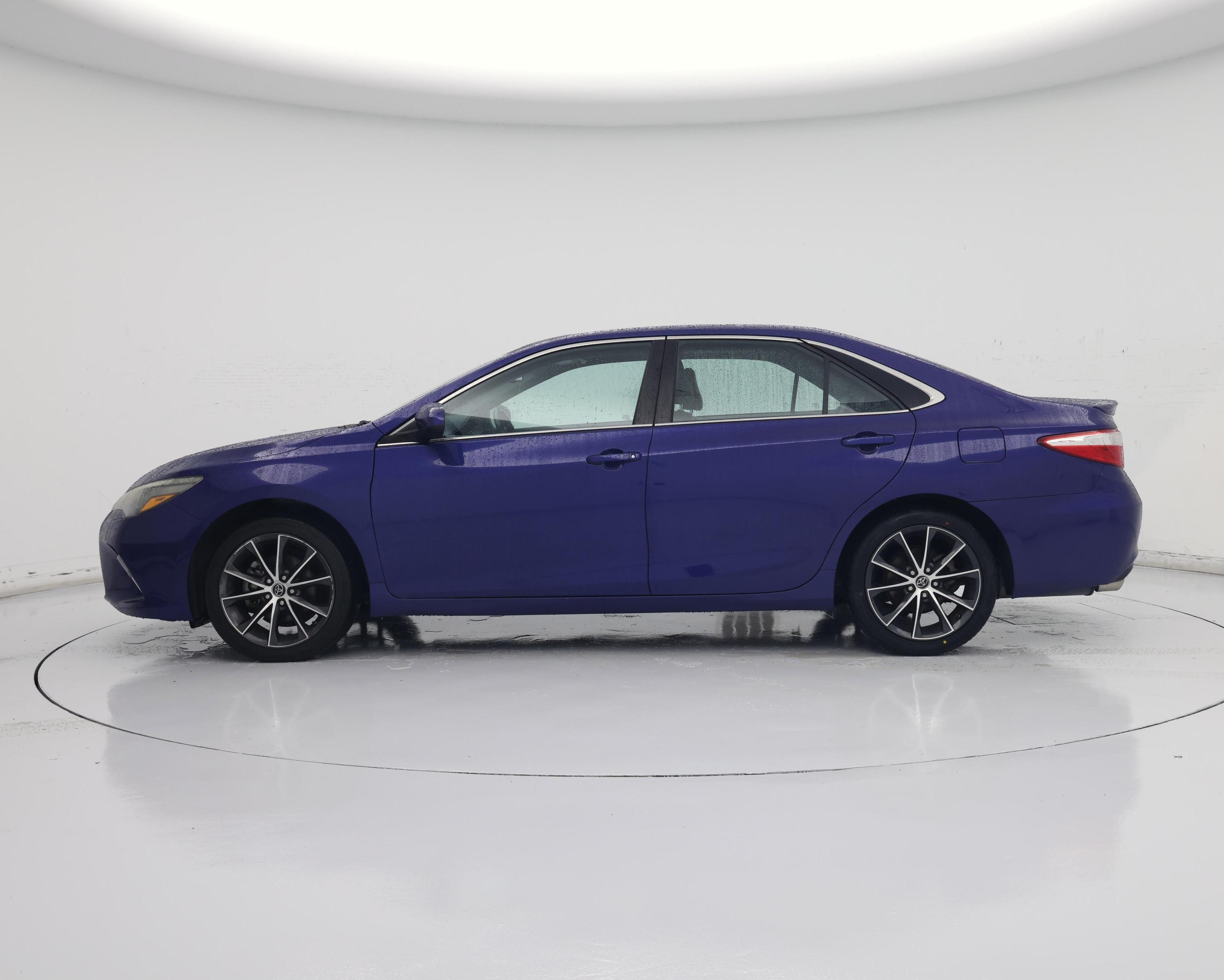 Thumbnail: 2015 Toyota Camry - 3