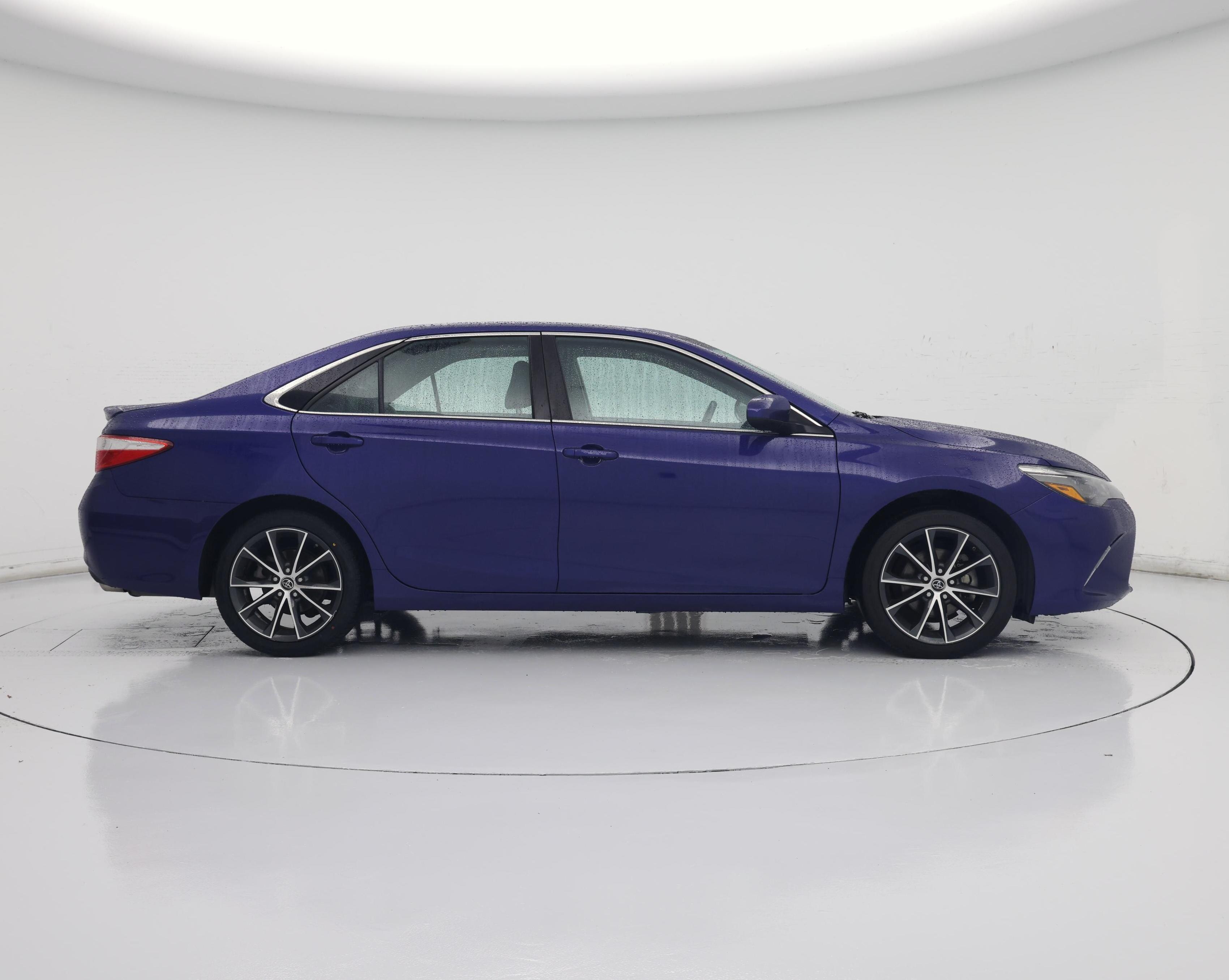 Thumbnail: 2015 Toyota Camry - 7