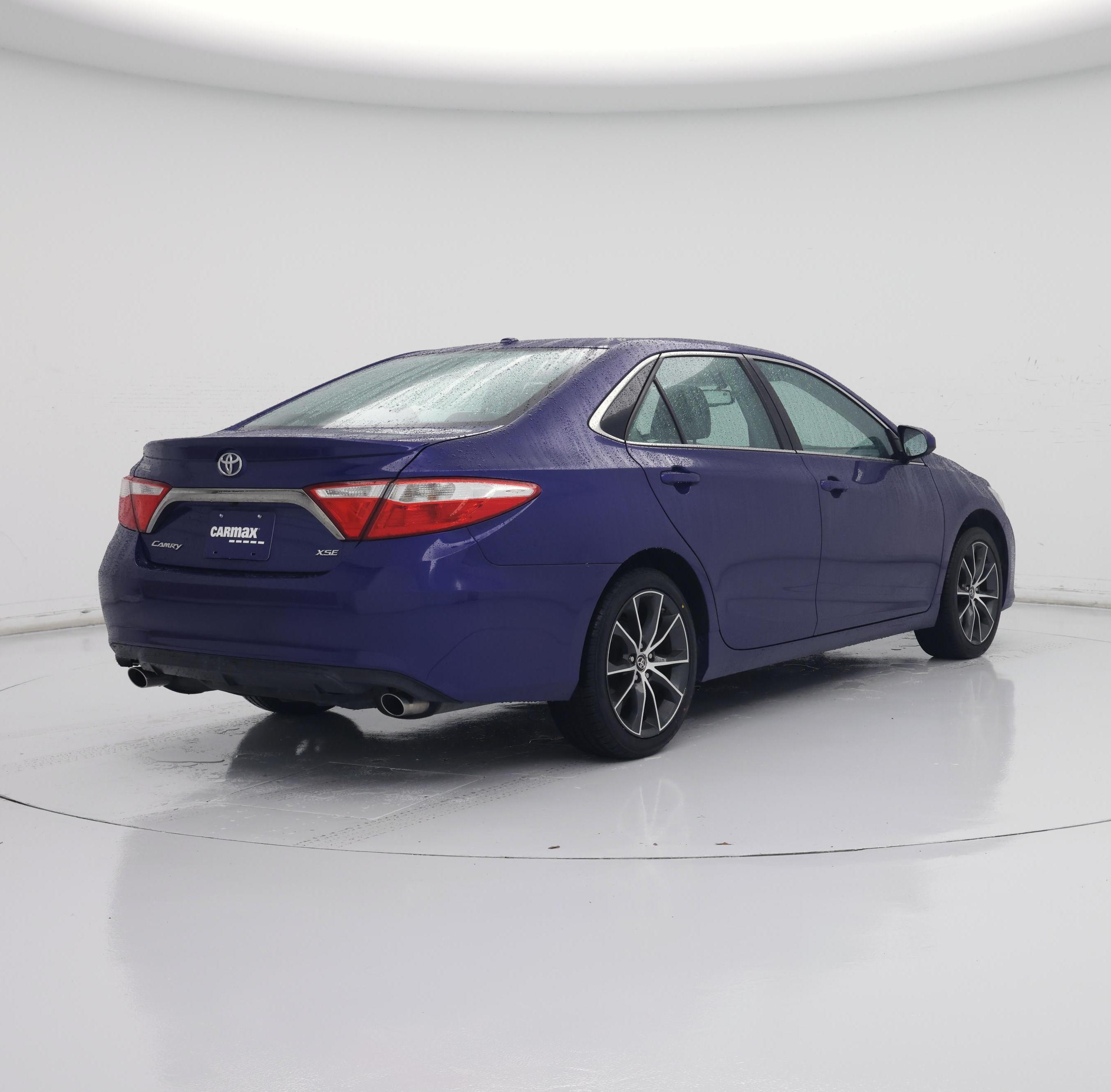 Thumbnail: 2015 Toyota Camry - 8