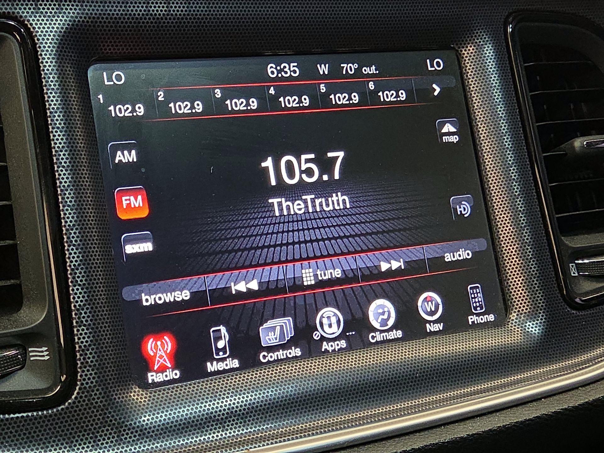 Thumbnail: 2015 Dodge Challenger - 16