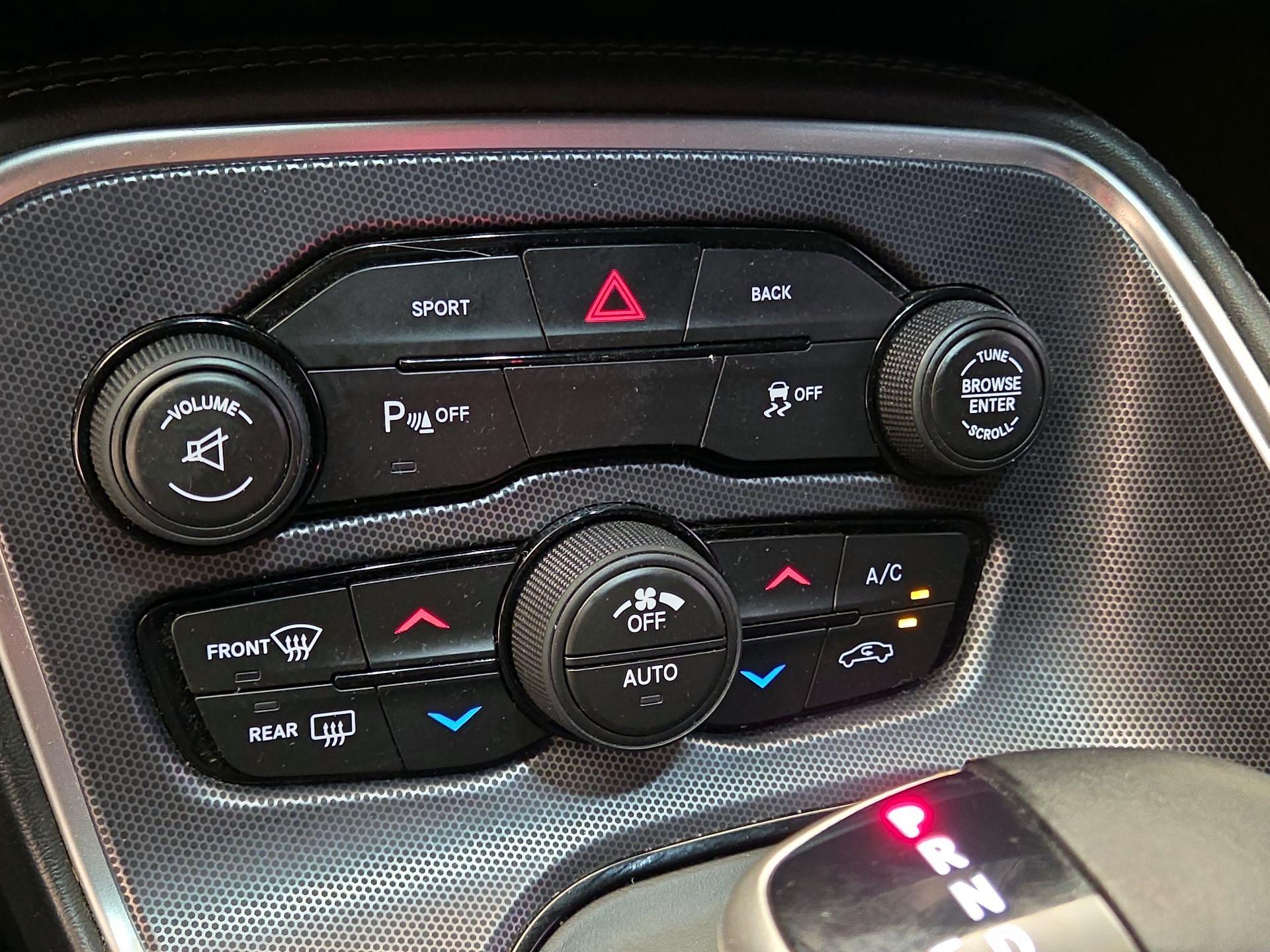 Thumbnail: 2015 Dodge Challenger - 17