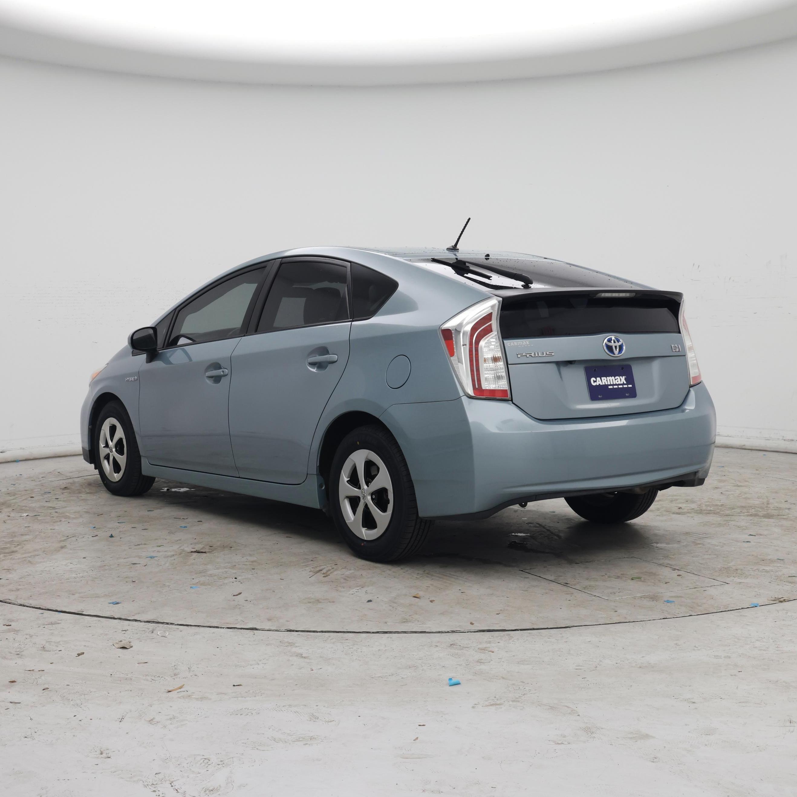 Thumbnail: 2015 Toyota Prius - 2