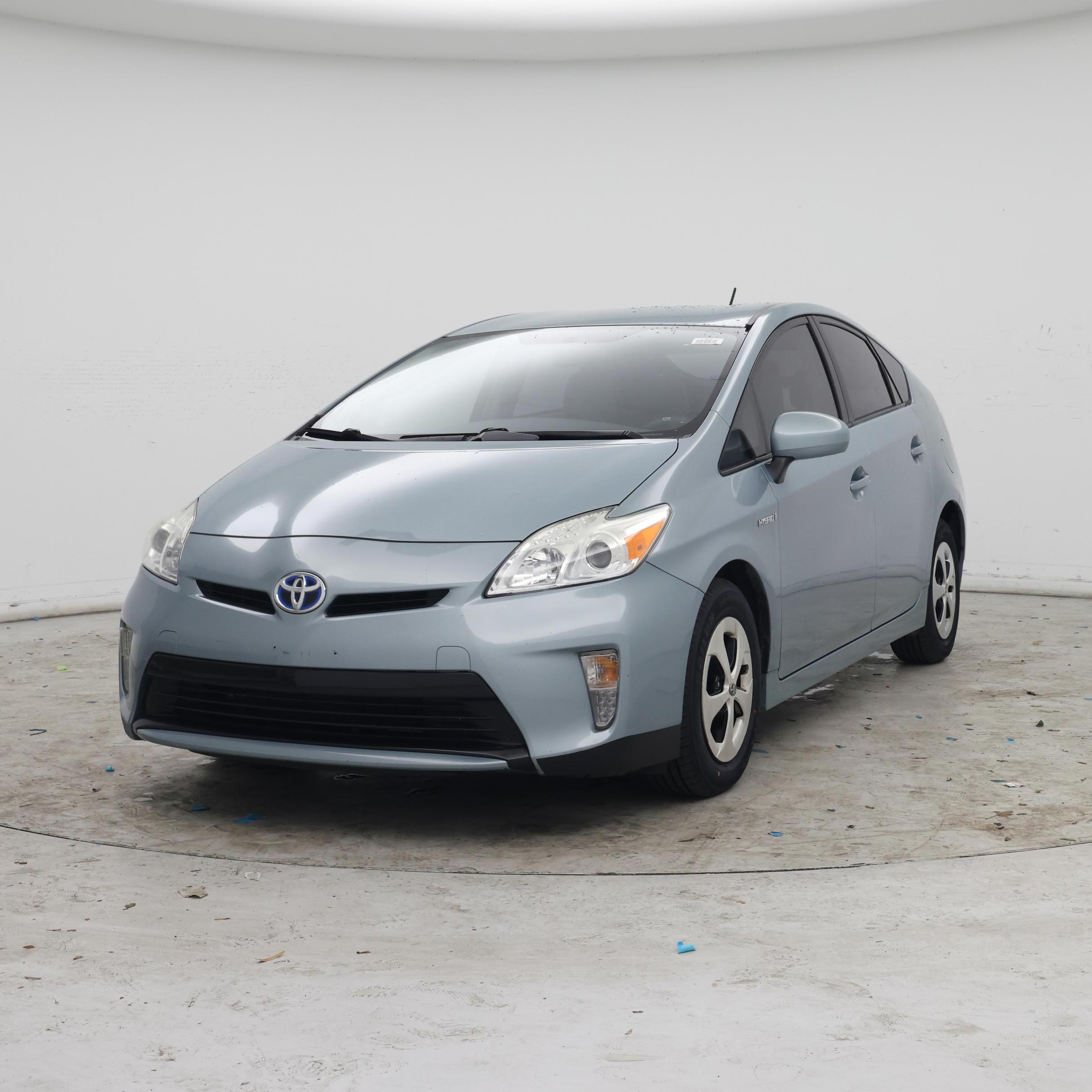 Thumbnail: 2015 Toyota Prius - 4