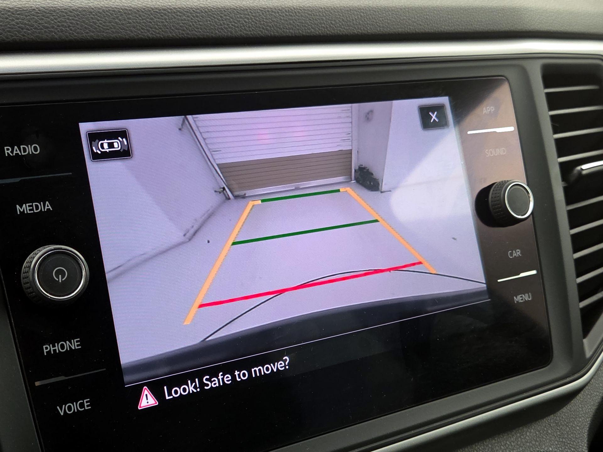 Thumbnail: 2021 Volkswagen Atlas - 14