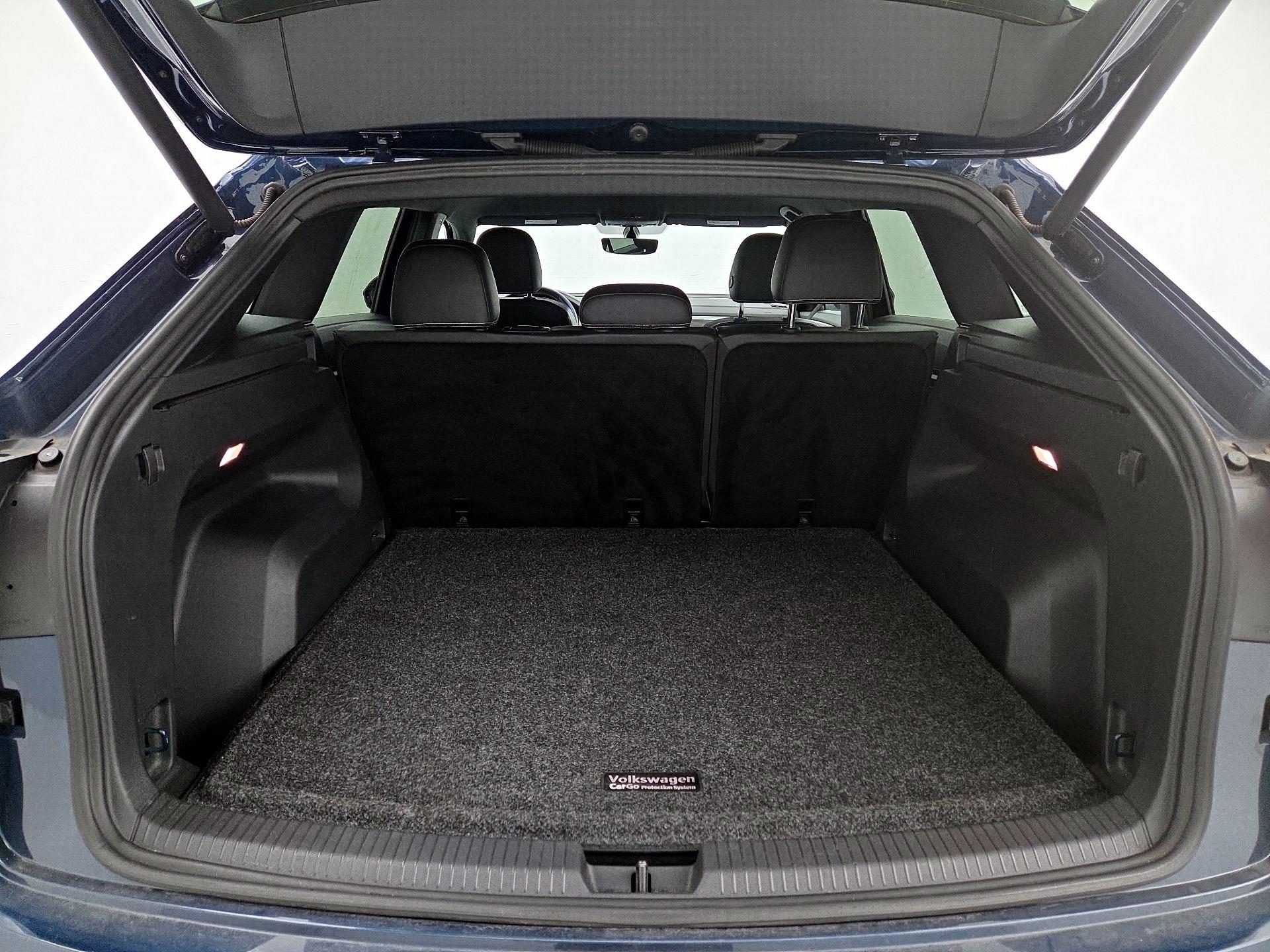 Thumbnail: 2021 Volkswagen Atlas - 20