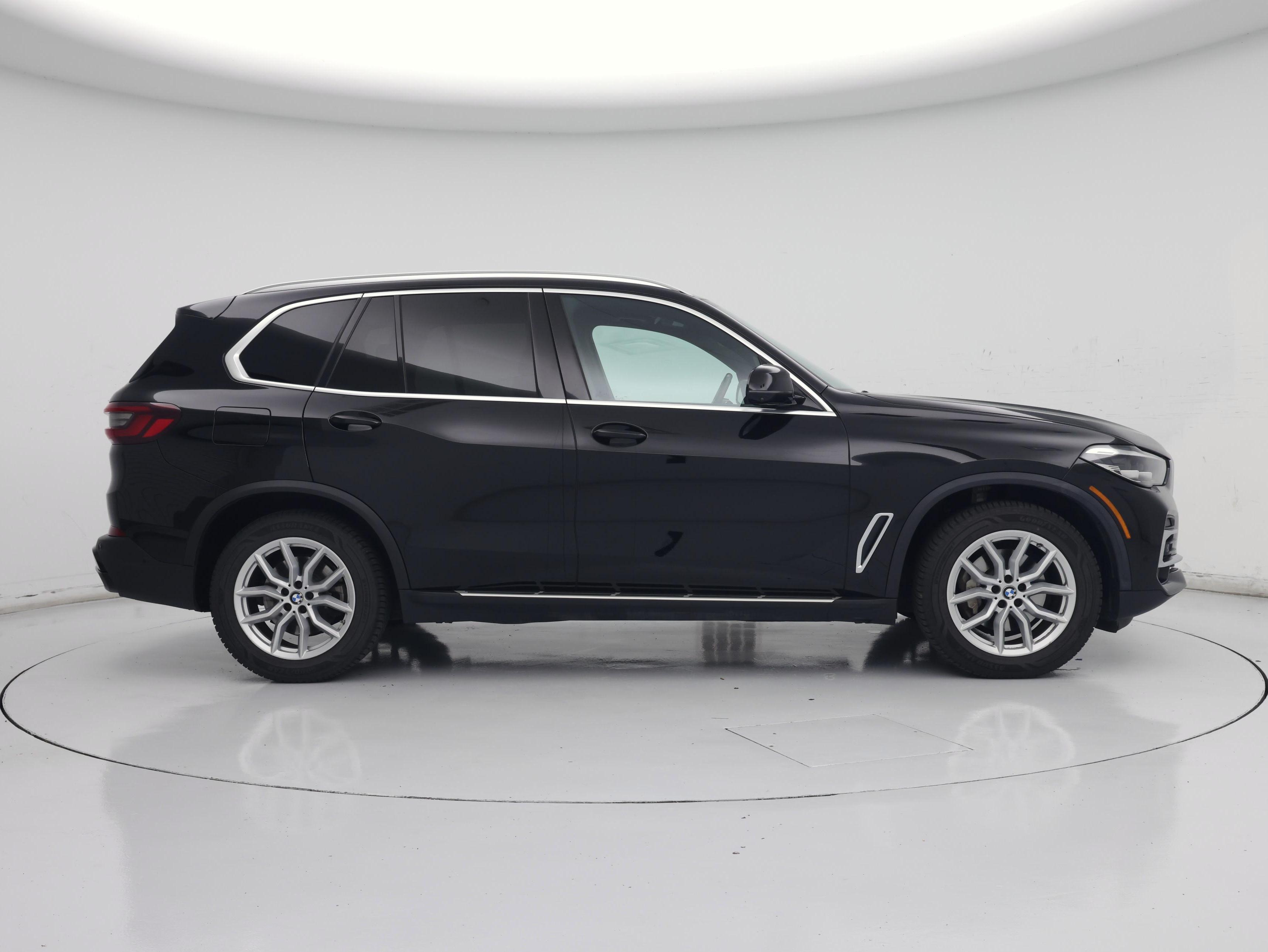 Thumbnail: 2023 BMW X5 - 7
