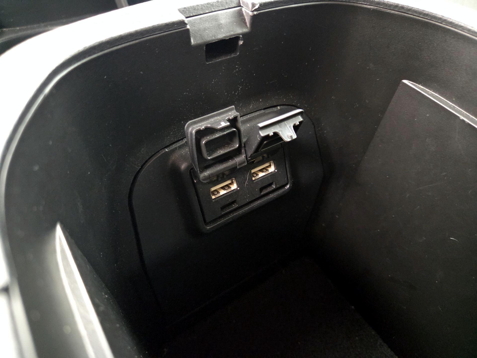 Thumbnail: 2020 Toyota RAV4 - 18