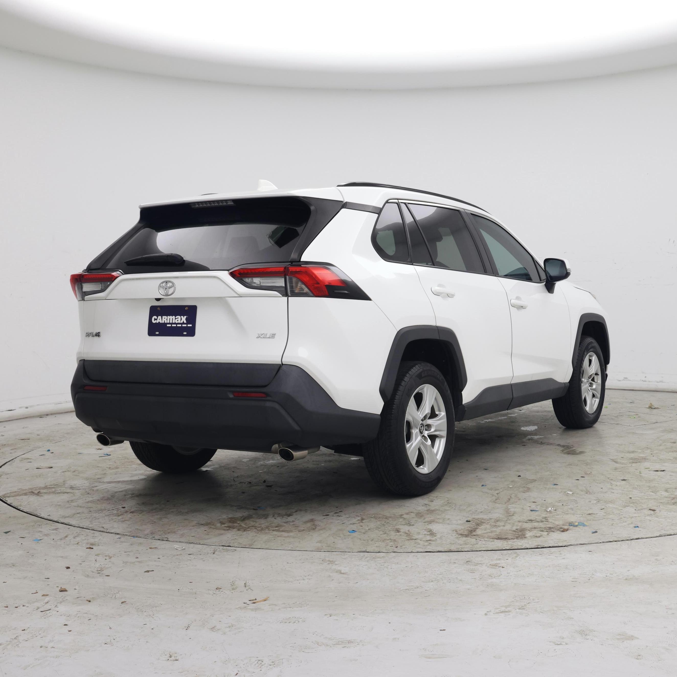 Thumbnail: 2020 Toyota RAV4 - 8