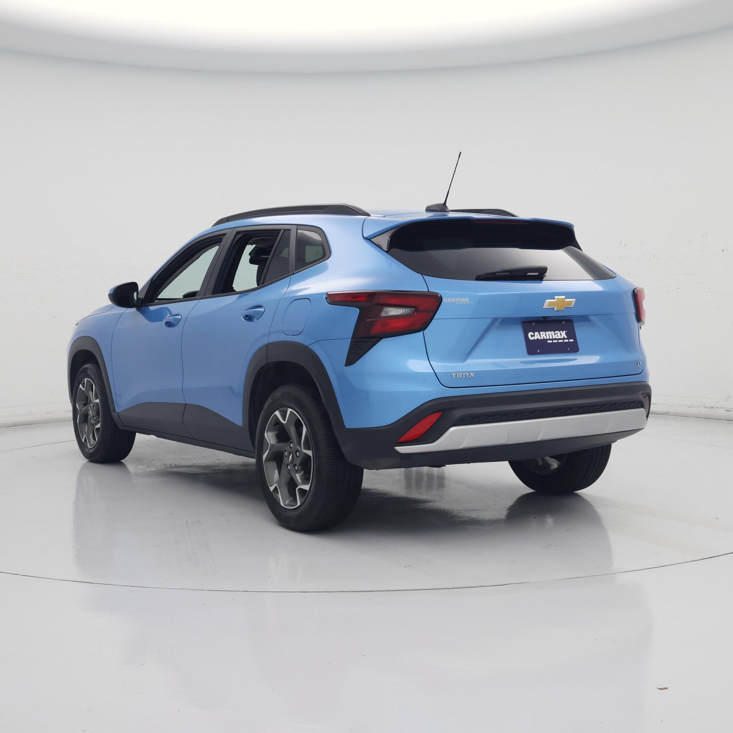 Thumbnail: 2025 Chevrolet Trax - 2