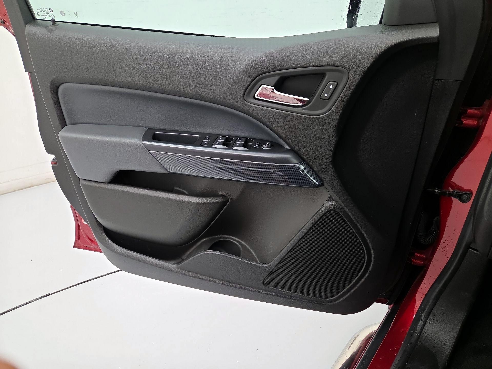 Thumbnail: 2021 Chevrolet Colorado - 12